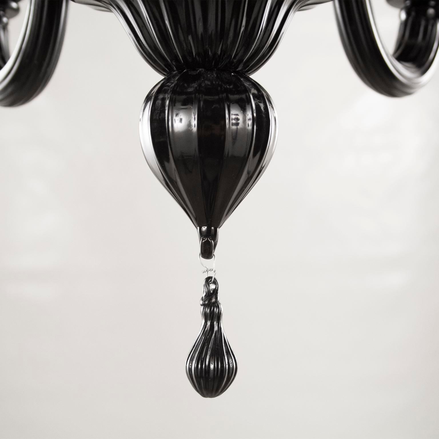 Contemporary Italian Chandelier 5 Arms Black Murano Glass by Multiforme For Sale