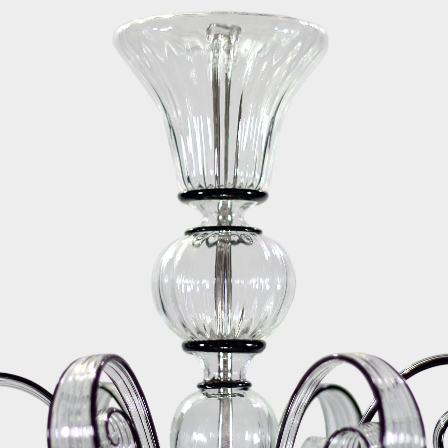 Italian Chandelier 5 Arms Clear Murano Glass Black Details by Multiforme In New Condition For Sale In Trebaseleghe, IT