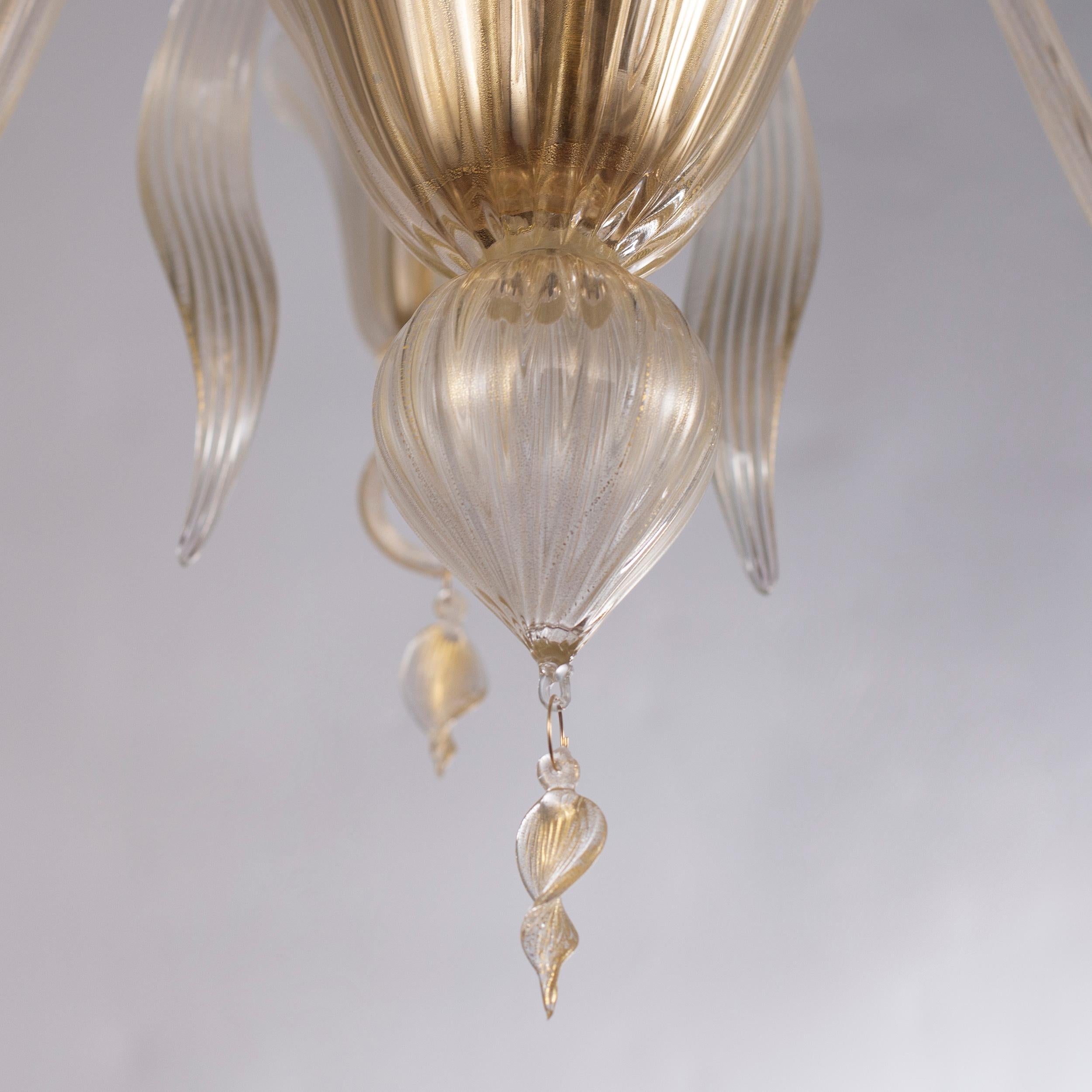 Blown Glass Italian Chandelier 6 arms Fluage, Gold Murano Glass by Multiforme For Sale