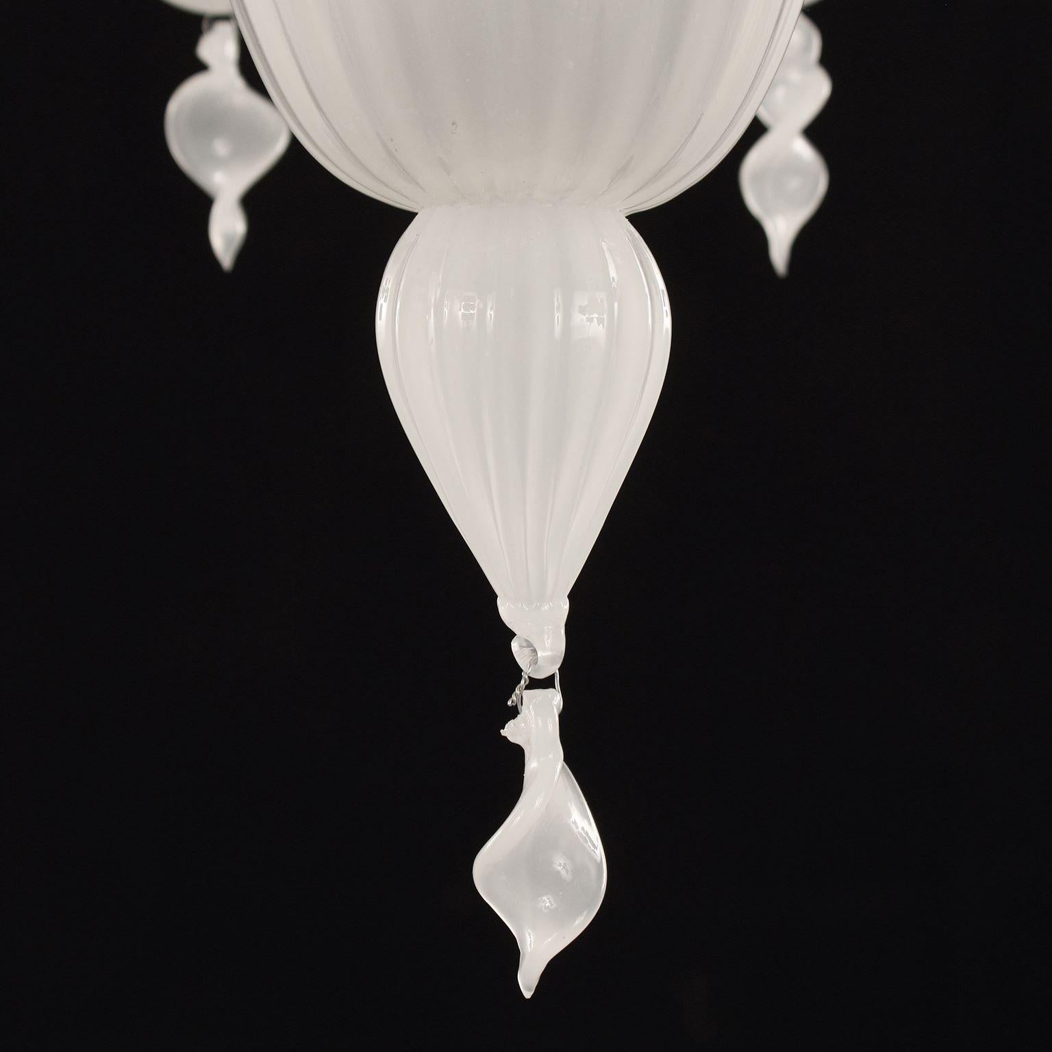 Blown Glass Italian Chandelier 6 Arms White Silk Murano Glass Fluage by Multiforme in stock For Sale