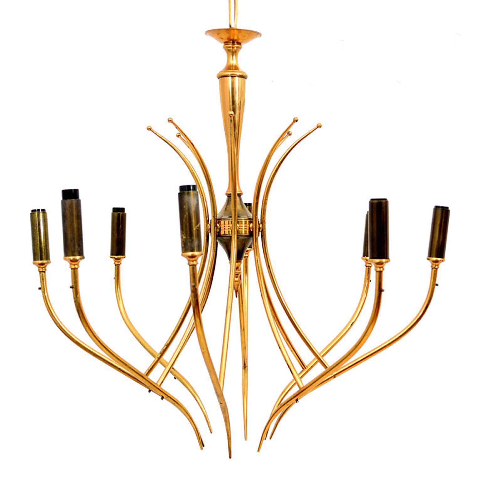 One of a kind Italian chandelier. Attributed to Guglielmo Ulrich. Chandelier is unmarked.

Very delicate and refine construction of the arms. Original finish with two-tone factory patina. The lighter tone has warm gold finish, the darker section