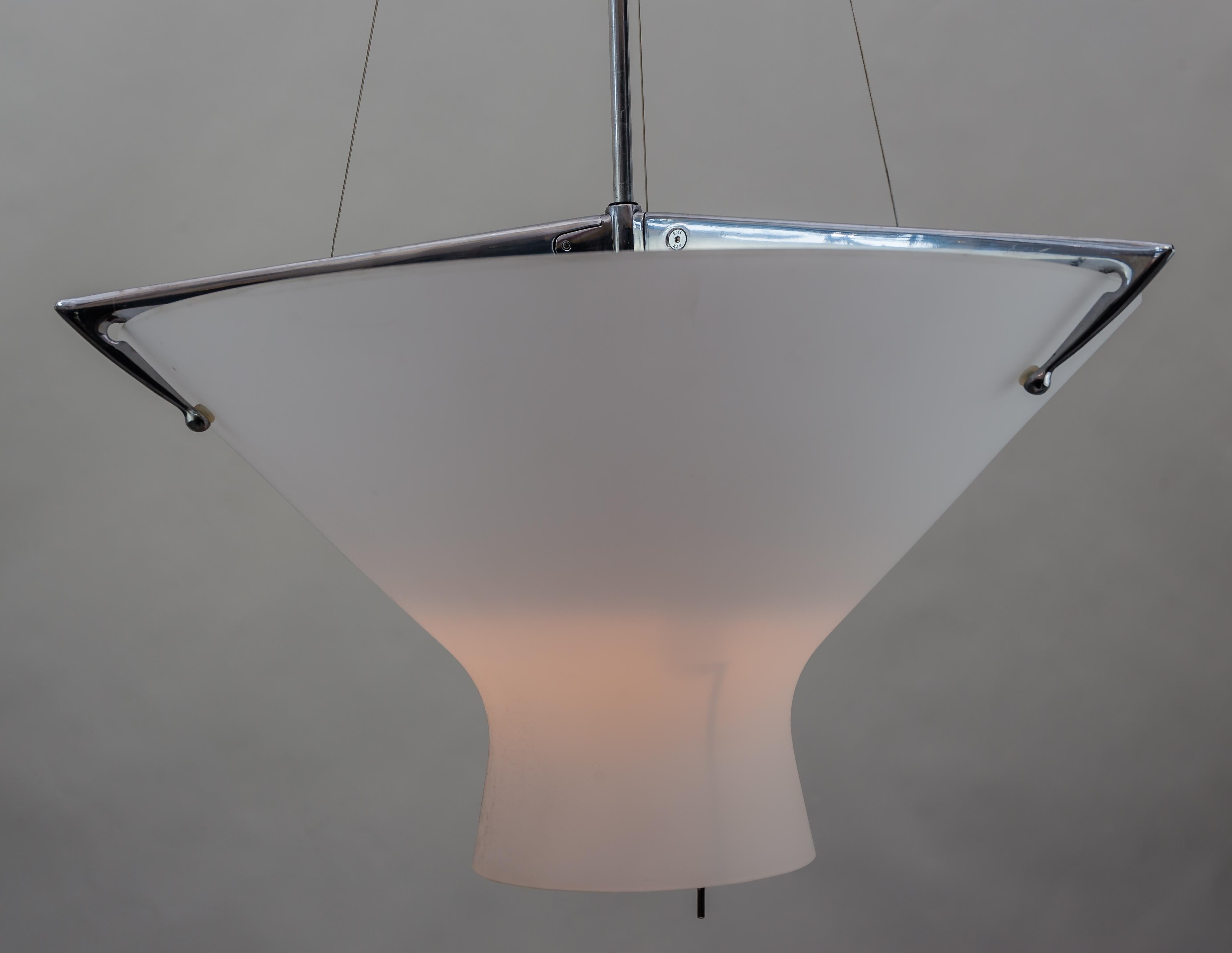 Italian Chandelier around 1970s For Sale 9