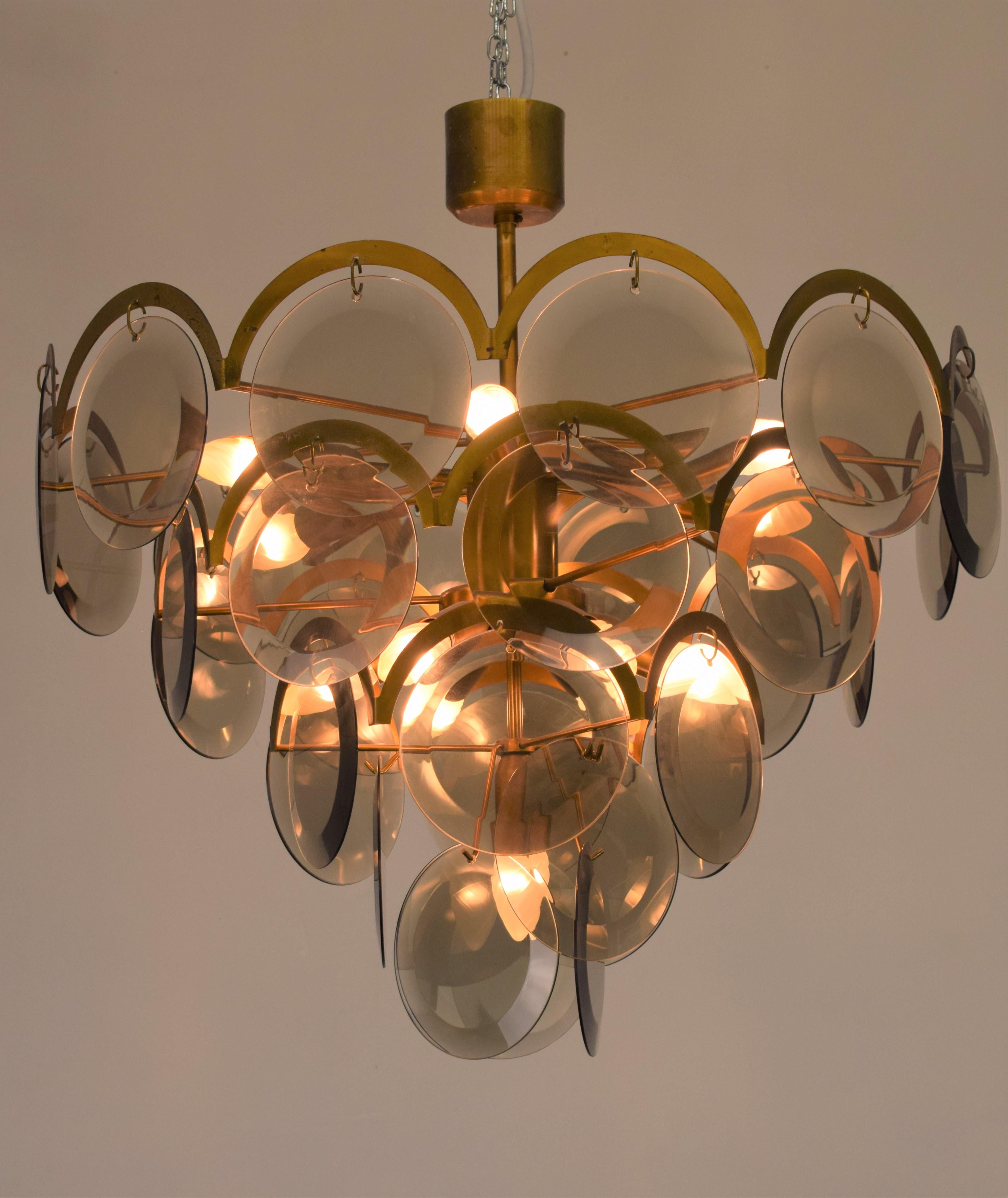 Italian chandelier by Gino Vistosi, 1960s.

Dimensions: H= 65 cm; D= 65 cm.