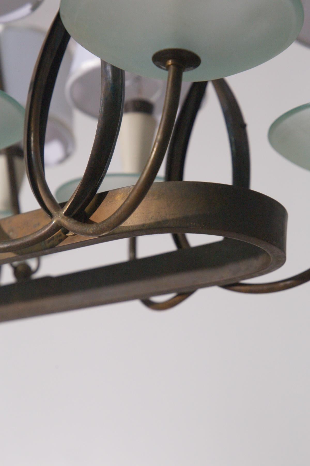 Laiton Lustre italien de Pietro Chiesa pour Fontana Luigi en laiton et verre en vente