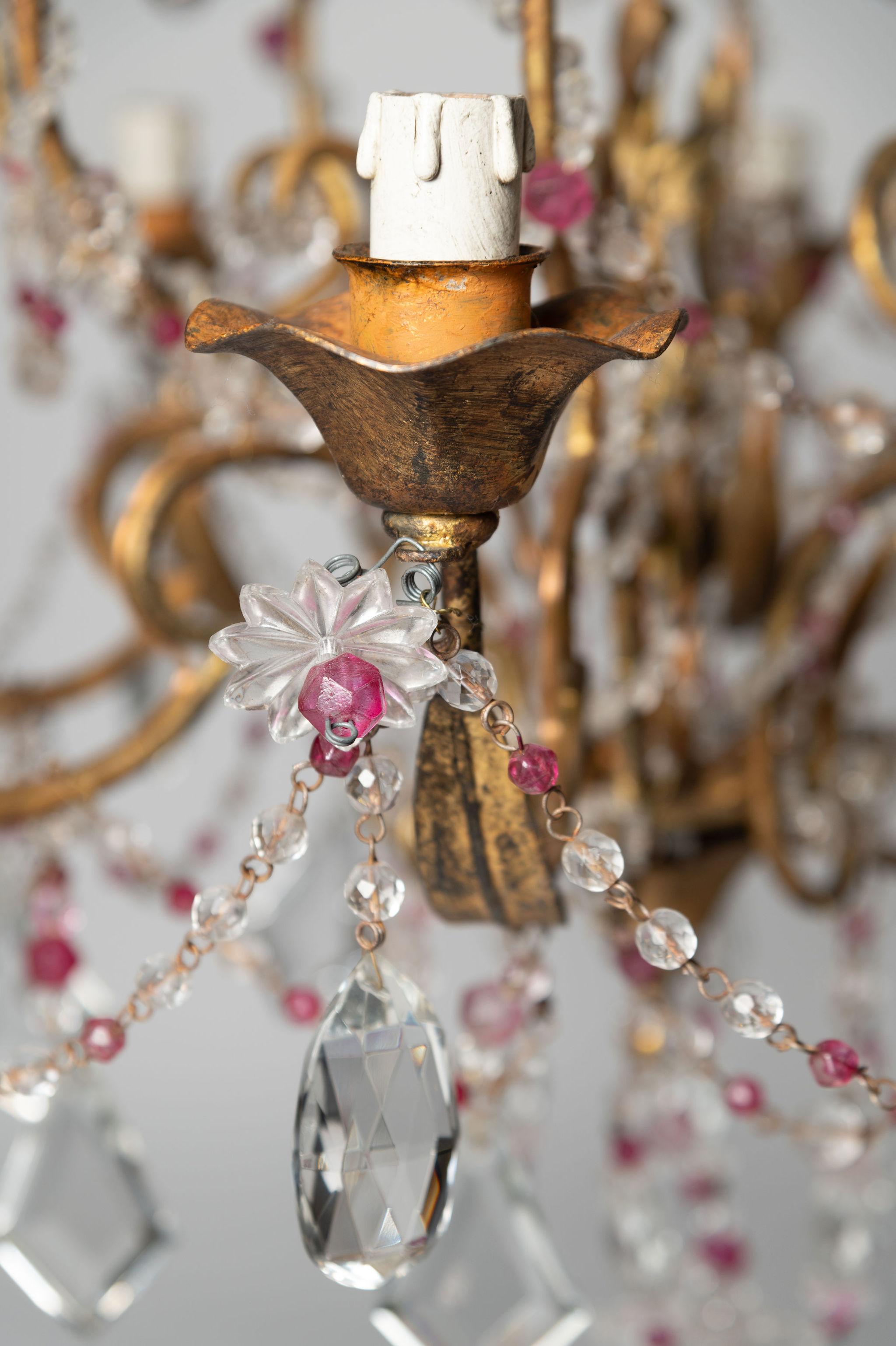 Pretty Italian chandelier, soft pink glass beads, wired and working. The below height does not include any chain, there is currently around 12 inches of chain than can be cut as required.

Width: 23 