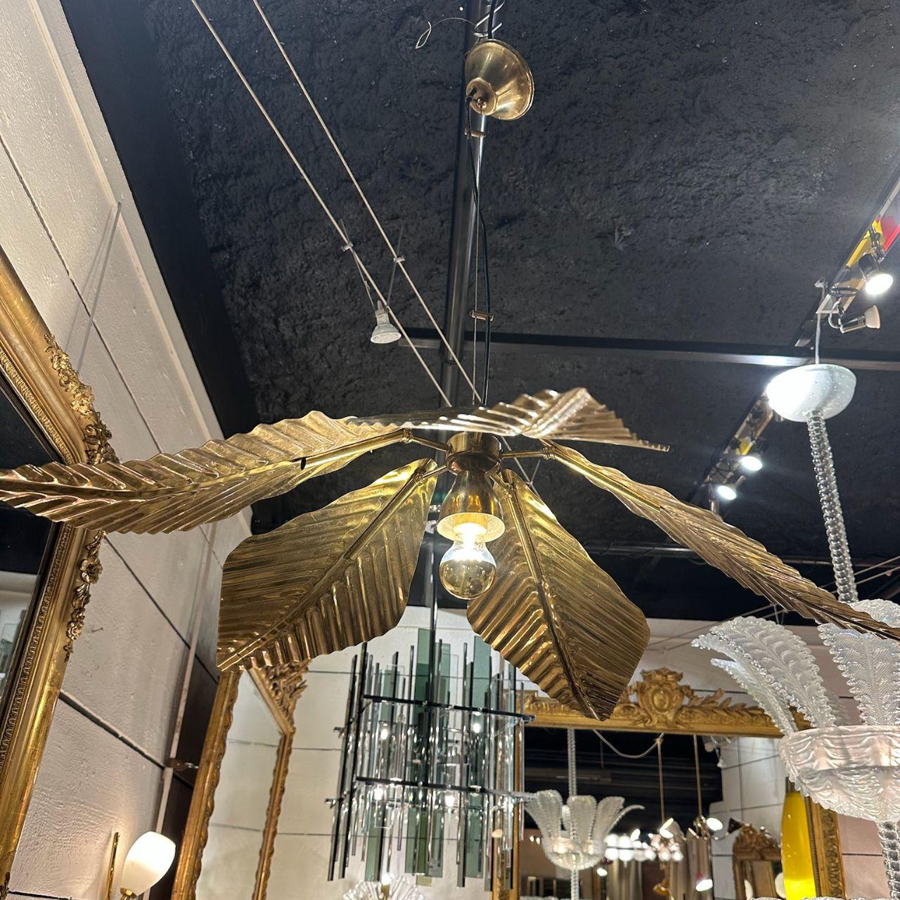 Mid-Century Modern Italian chandelier from the 70's For Sale