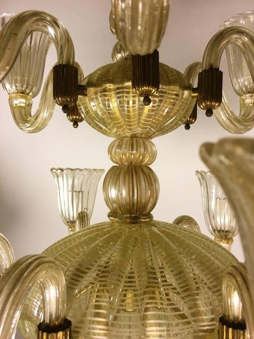 20th Century Italian Chandelier Gold Inclusion by Barovier & Toso, Murano, 1940s For Sale