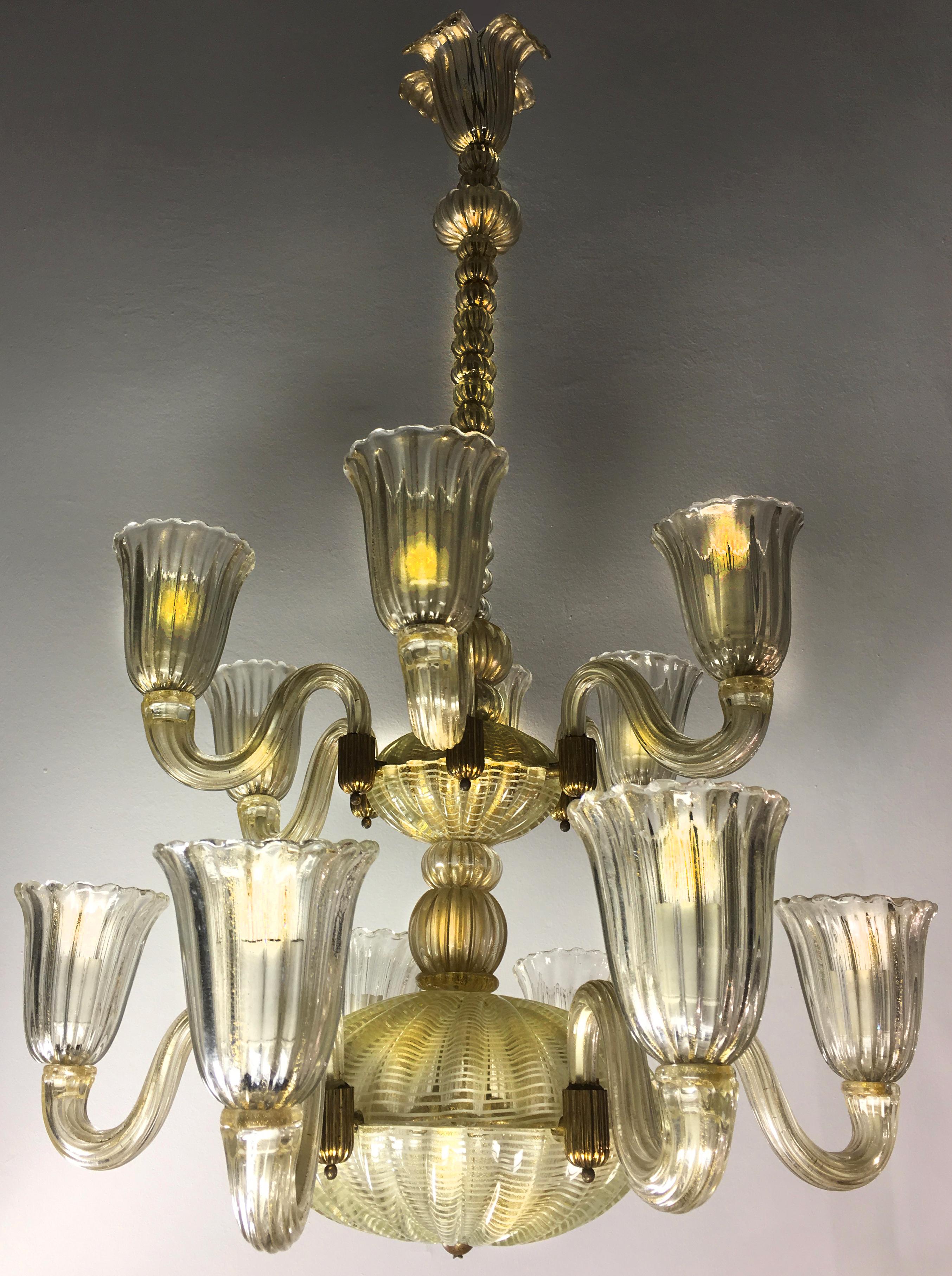 Italian Chandelier Gold Inclusion by Barovier & Toso, Murano, 1940s For Sale 1