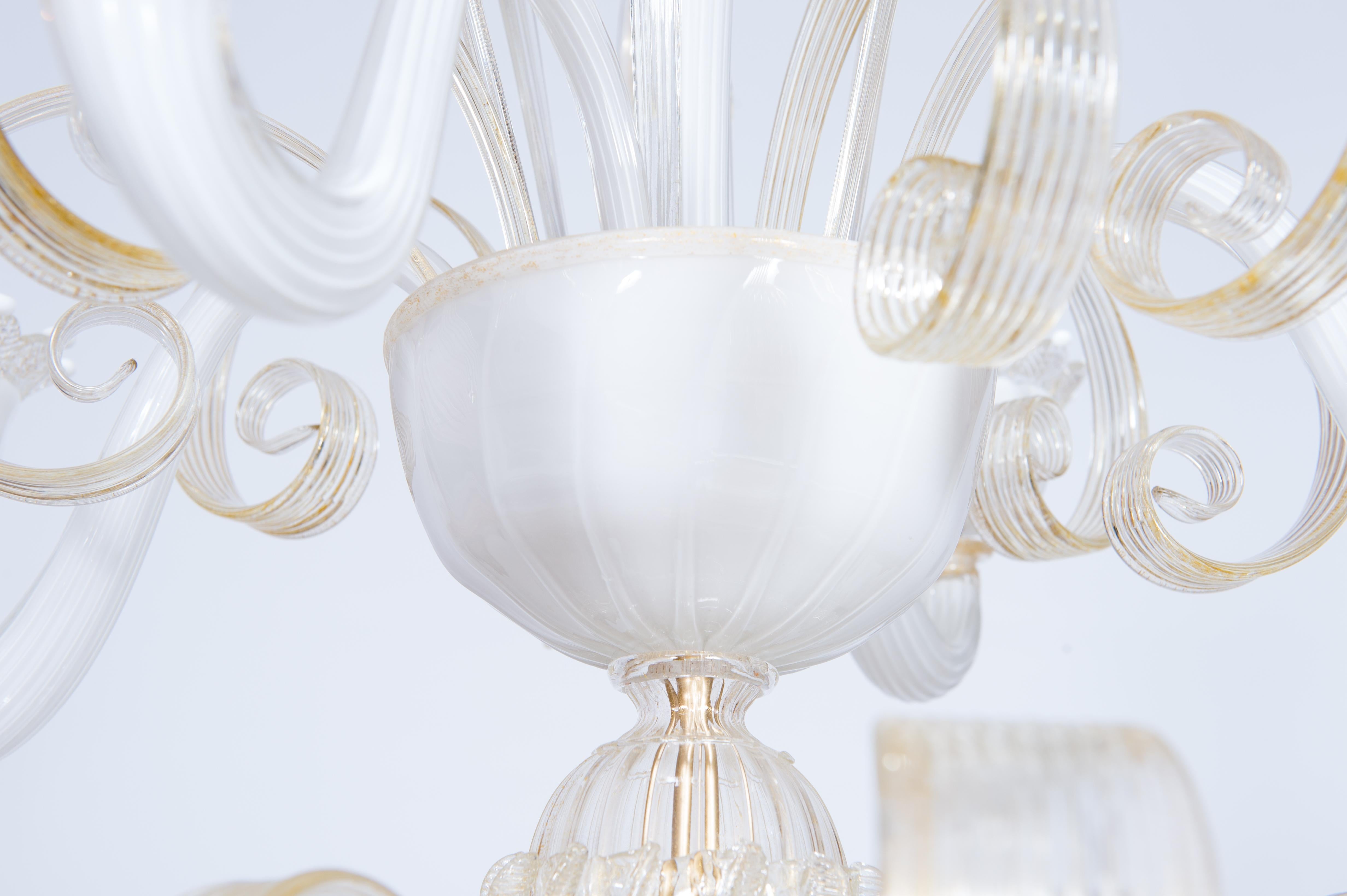 White-Milk Murano Glass Chandelier with Gold Accents Giovanni Dalla Fina Italy For Sale 1