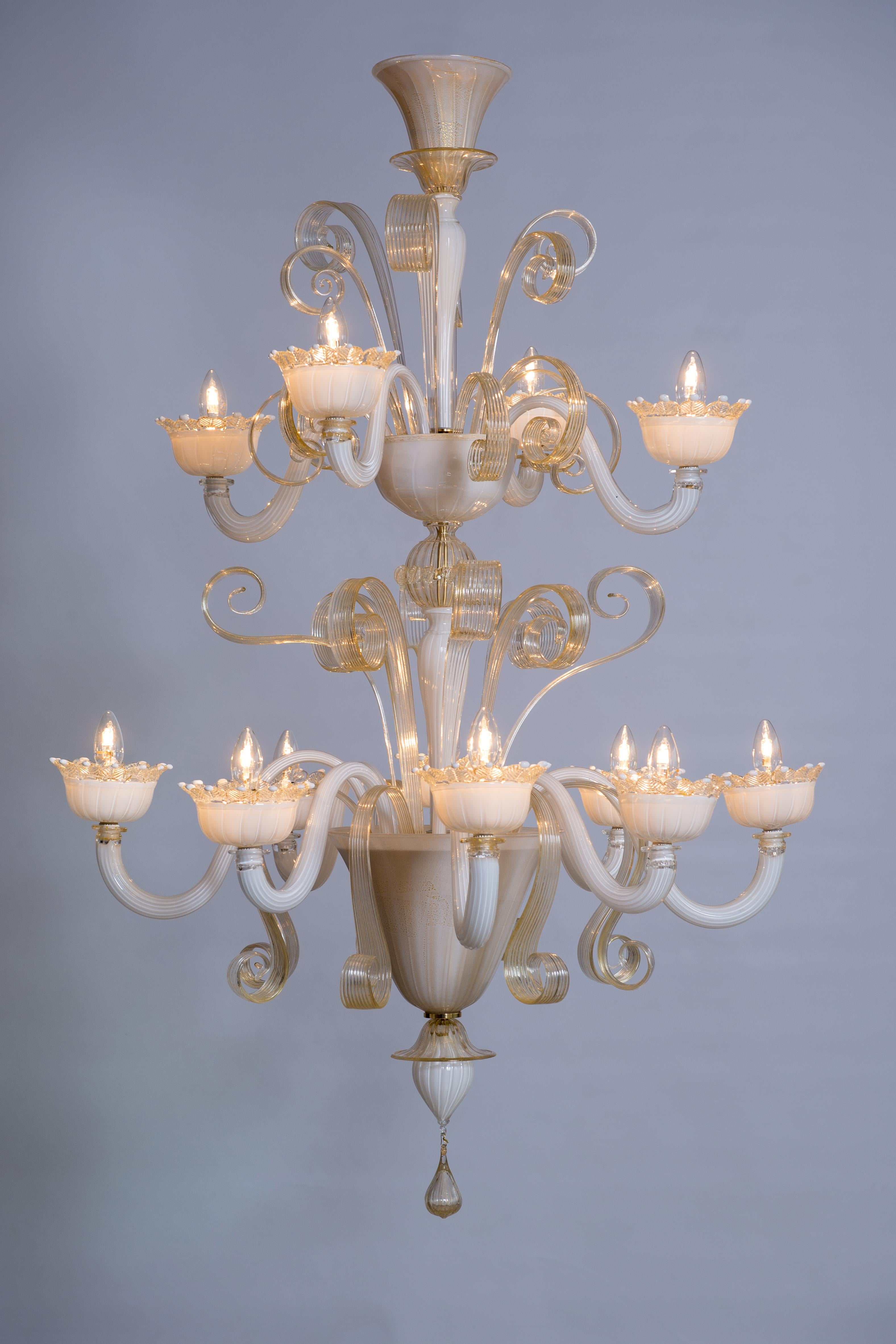 White-Milk Murano Glass Chandelier with Gold Accents Giovanni Dalla Fina Italy For Sale 9