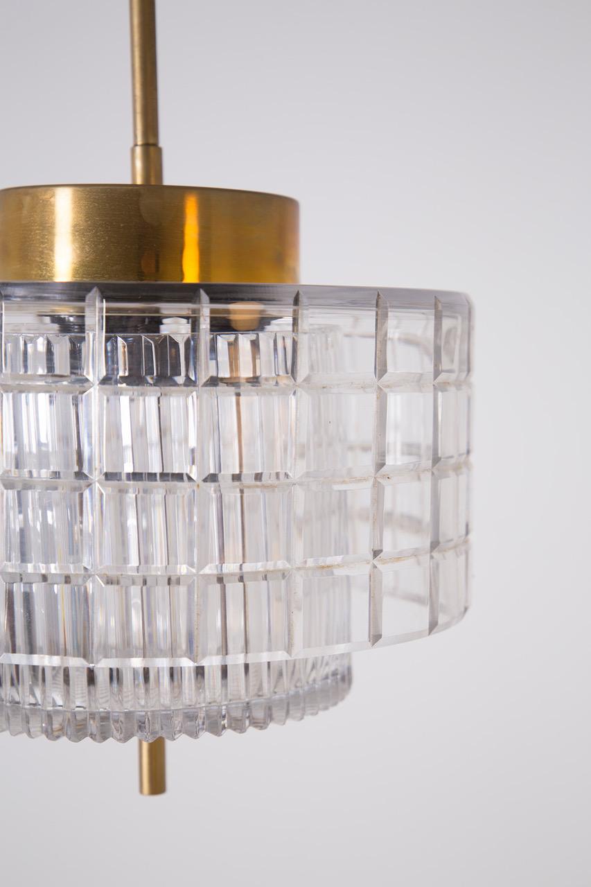 Lampadario italiano in cristallo di Bohemia e ottone In condizioni buone in vendita a Milano, IT