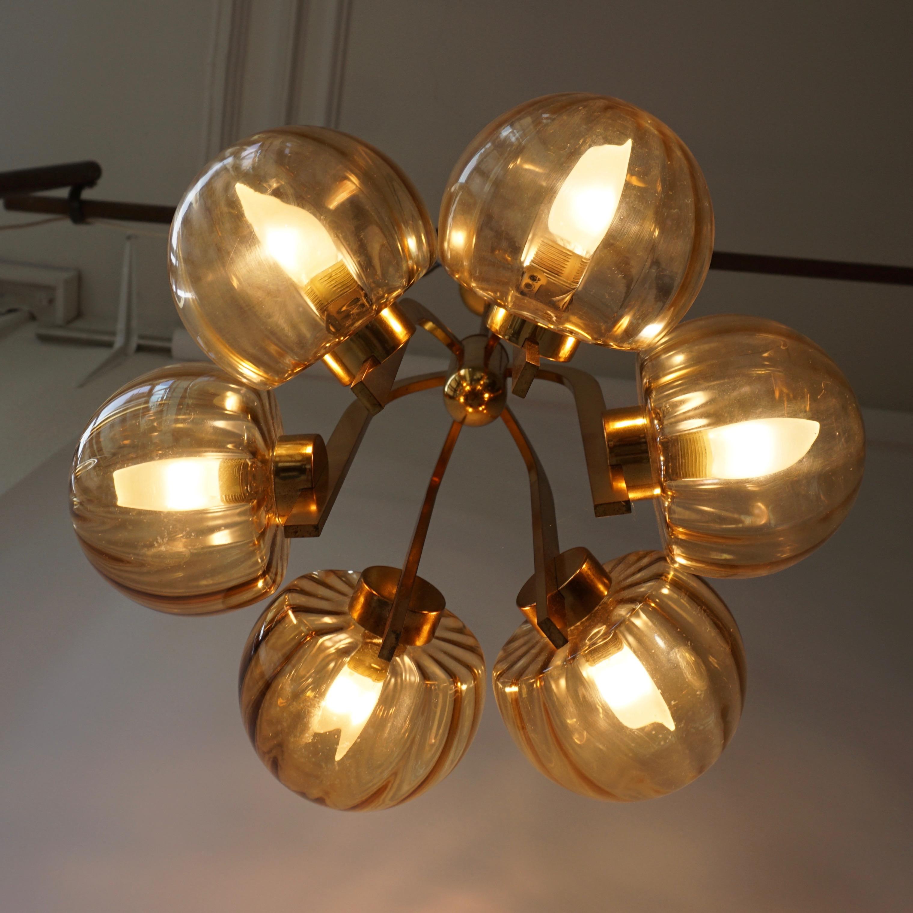 Italian Chandelier in Brass and Murano Glass 10