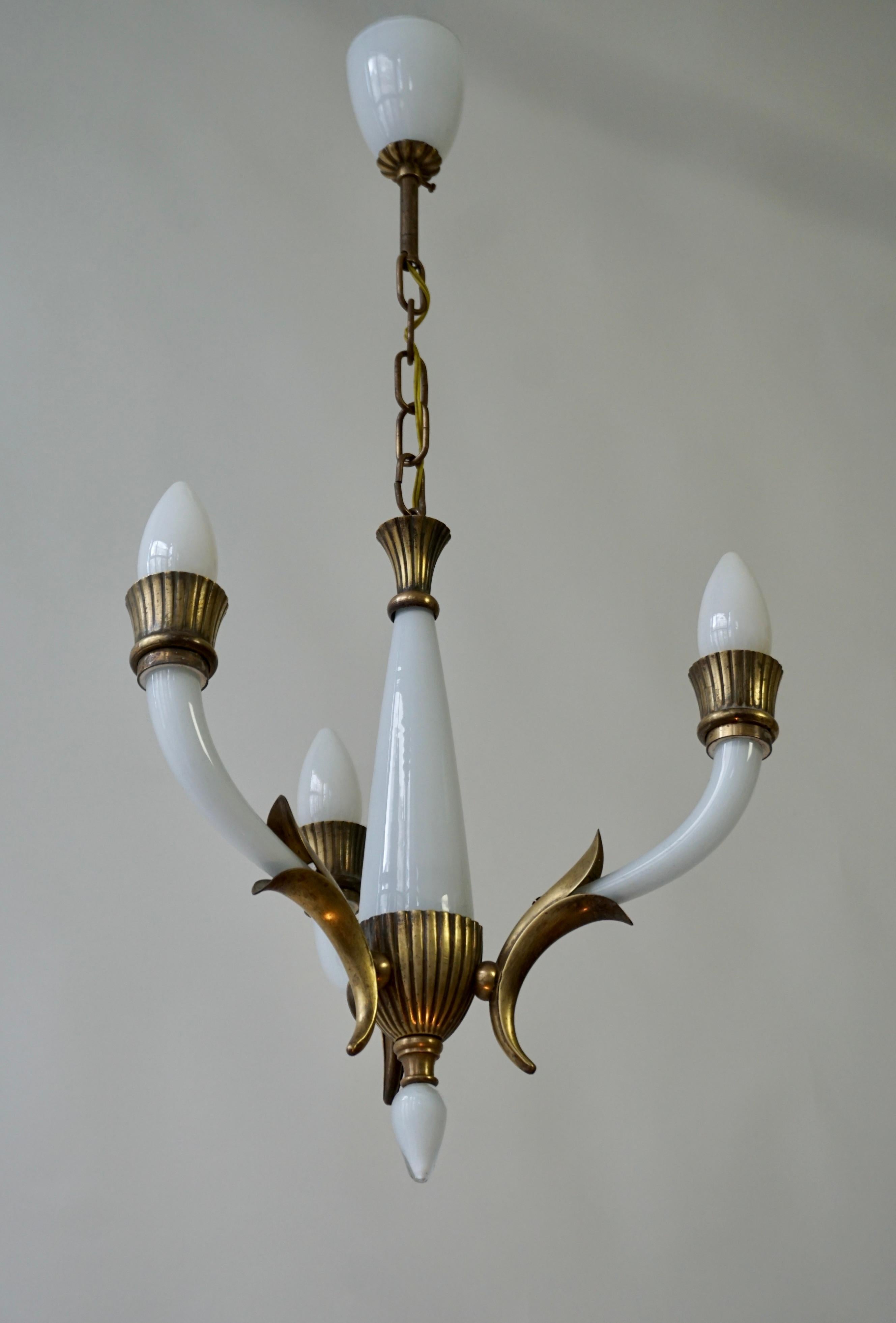 Italian Chandelier in Brass and White Murano Glass For Sale 6