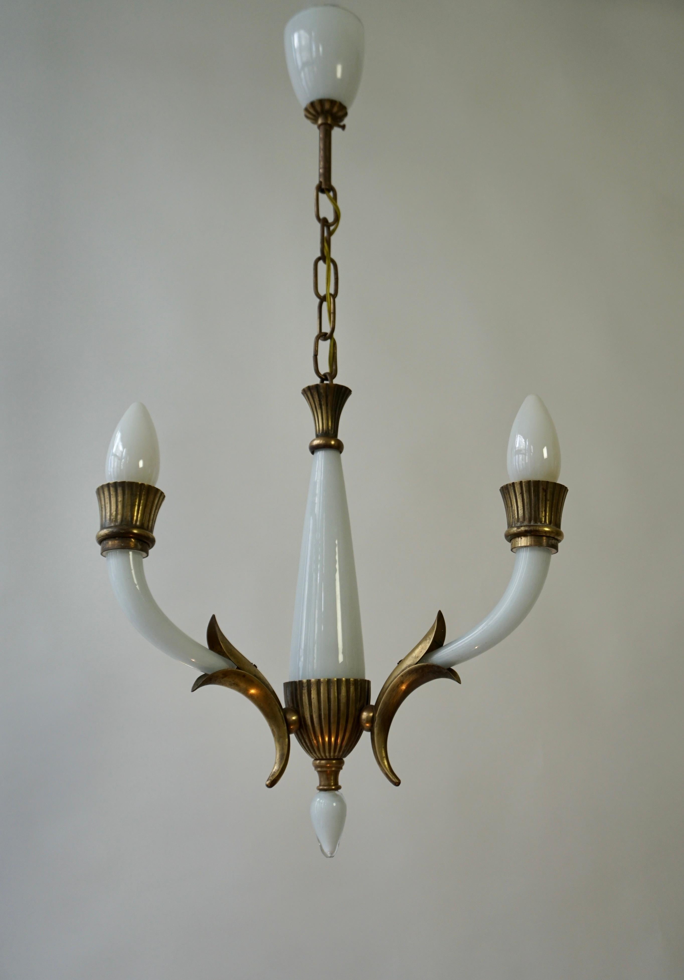 Italian Chandelier in Brass and White Murano Glass For Sale 2