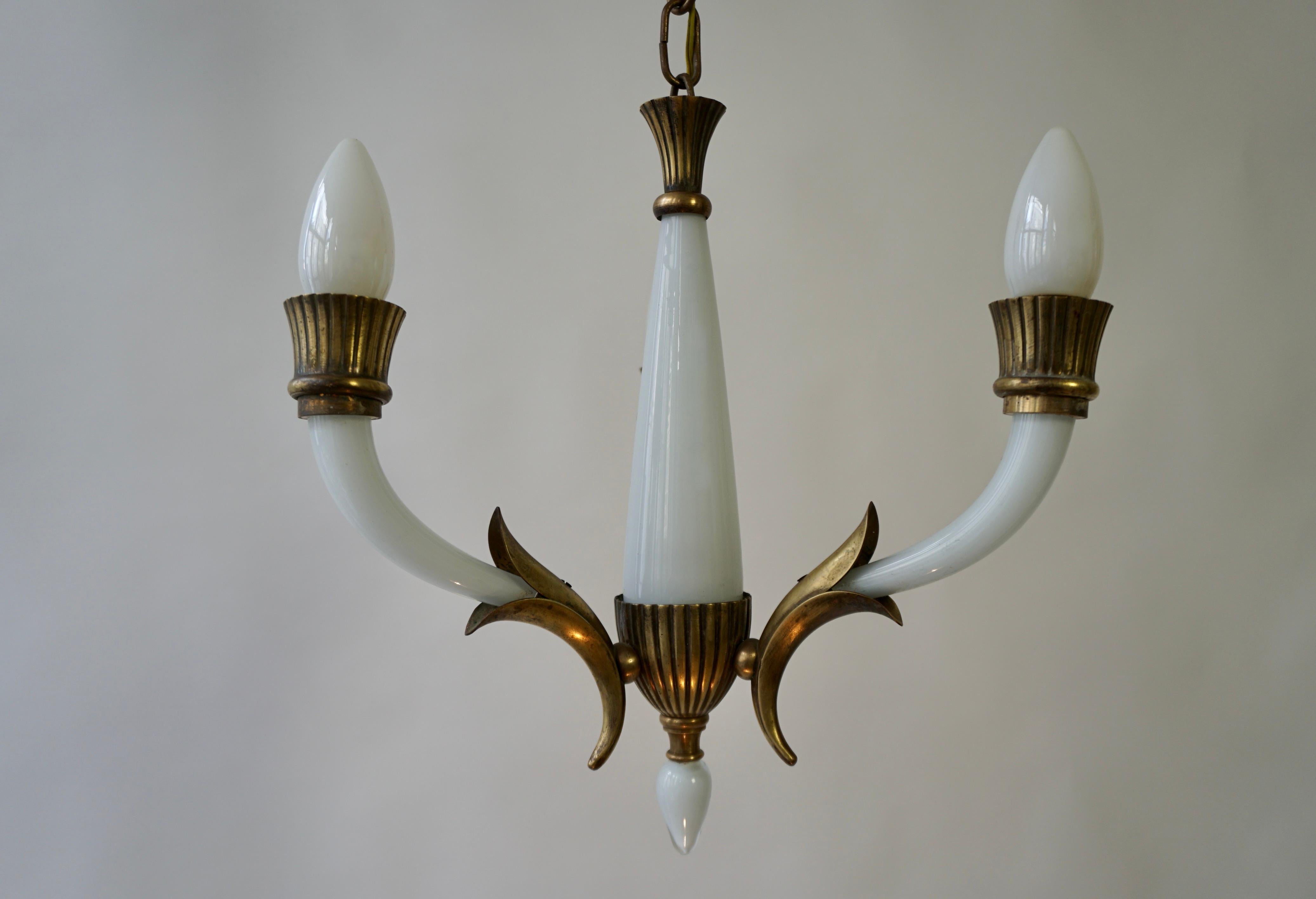 Italian Chandelier in Brass and White Murano Glass For Sale 3