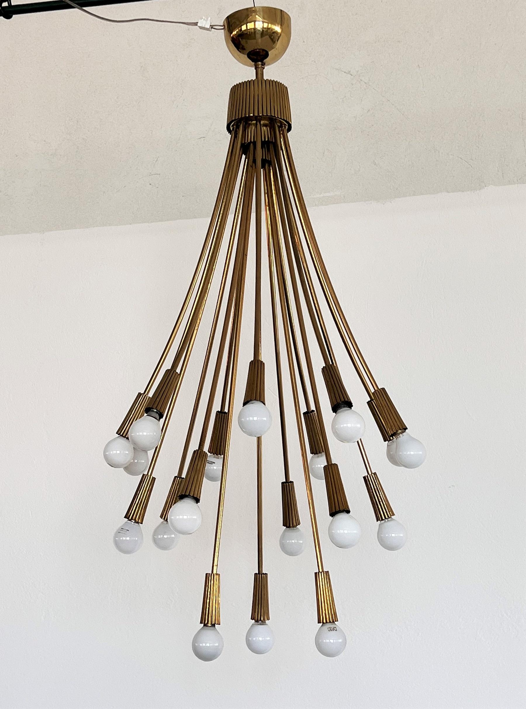 Italian Midcentury Brass Chandelier  1970s For Sale 9