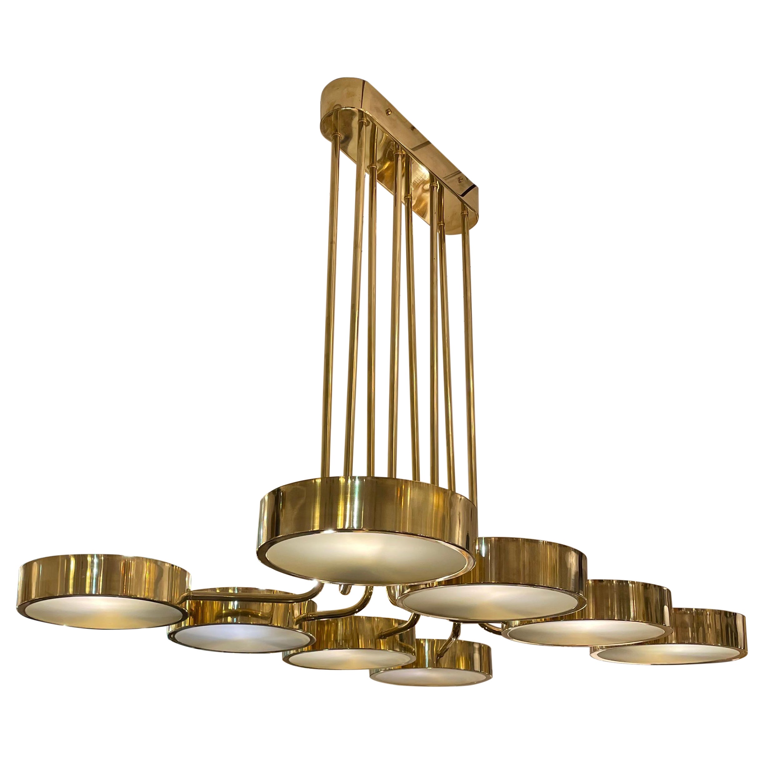 Italian Chandelier in Brass with 8 Lights in the Style of Stilnovo For Sale