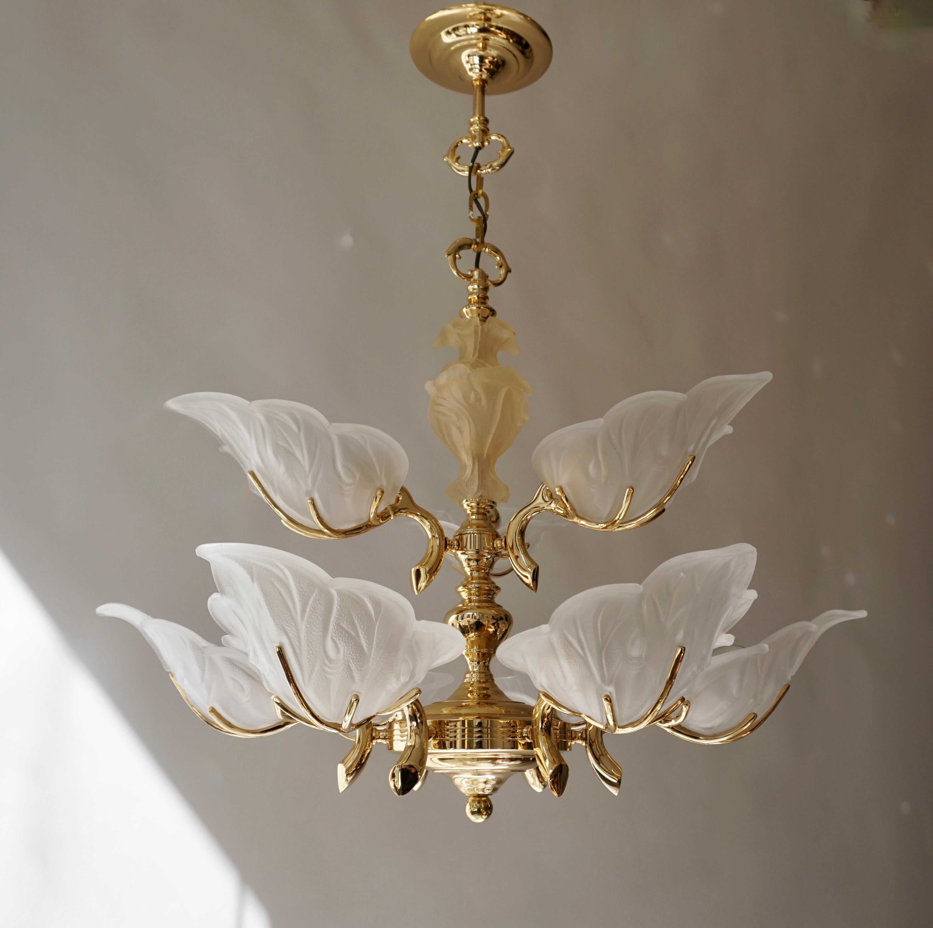 Gilt Italian Chandelier in Brass with Murano Glass Shells, 1970s For Sale
