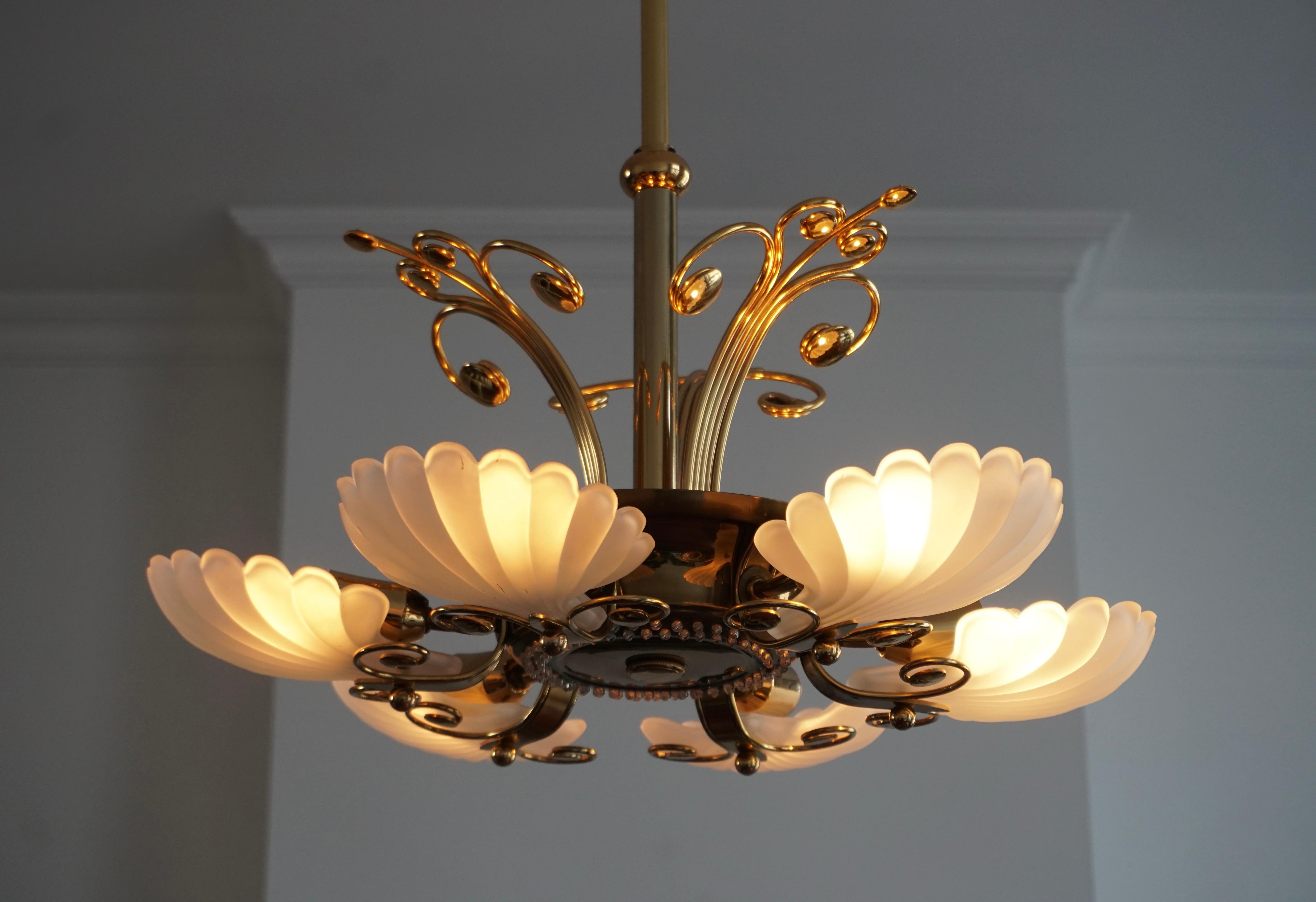 Italian Chandelier in Brass with Murano Glass Shells, 1970s For Sale 4