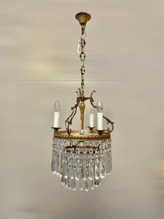 Italian Chandelier in Gilded Bronze with Bohemian Crystals