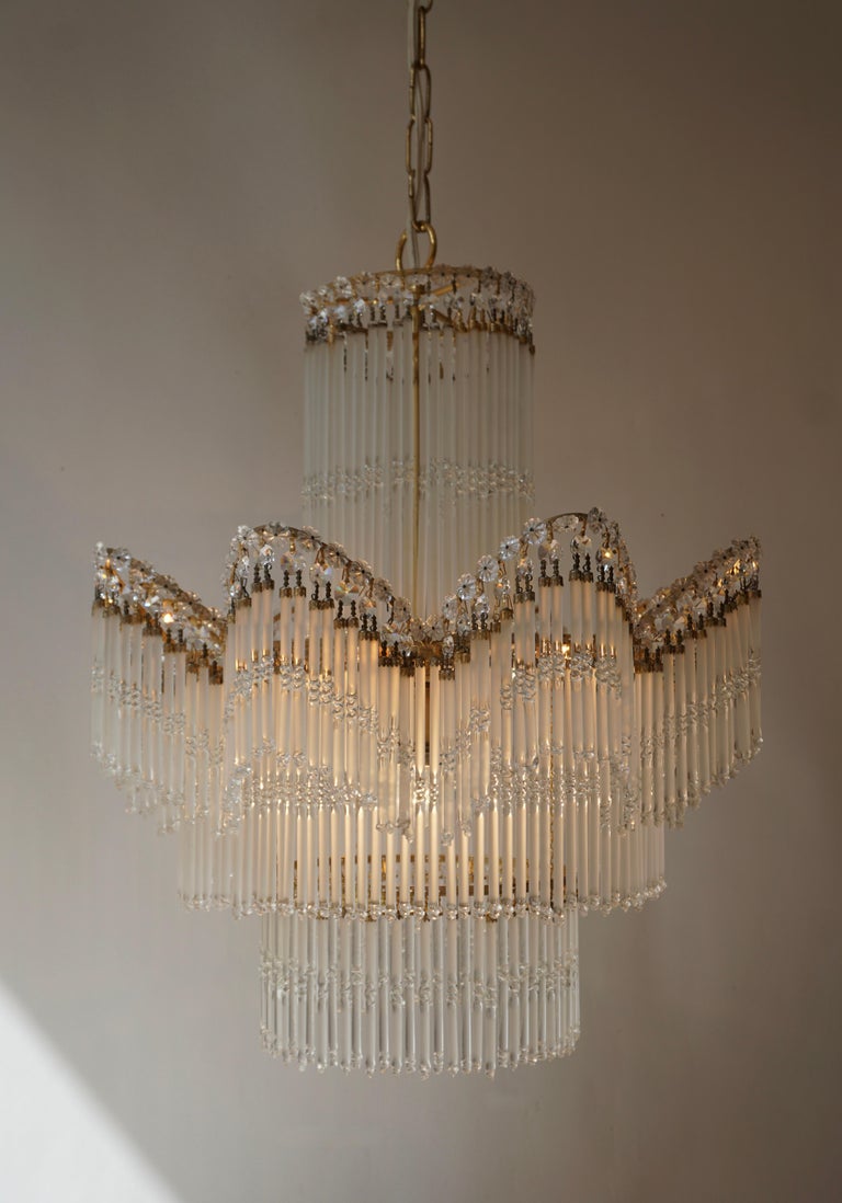 Hollywood Regency Italian Chandelier in Glass and Brass For Sale