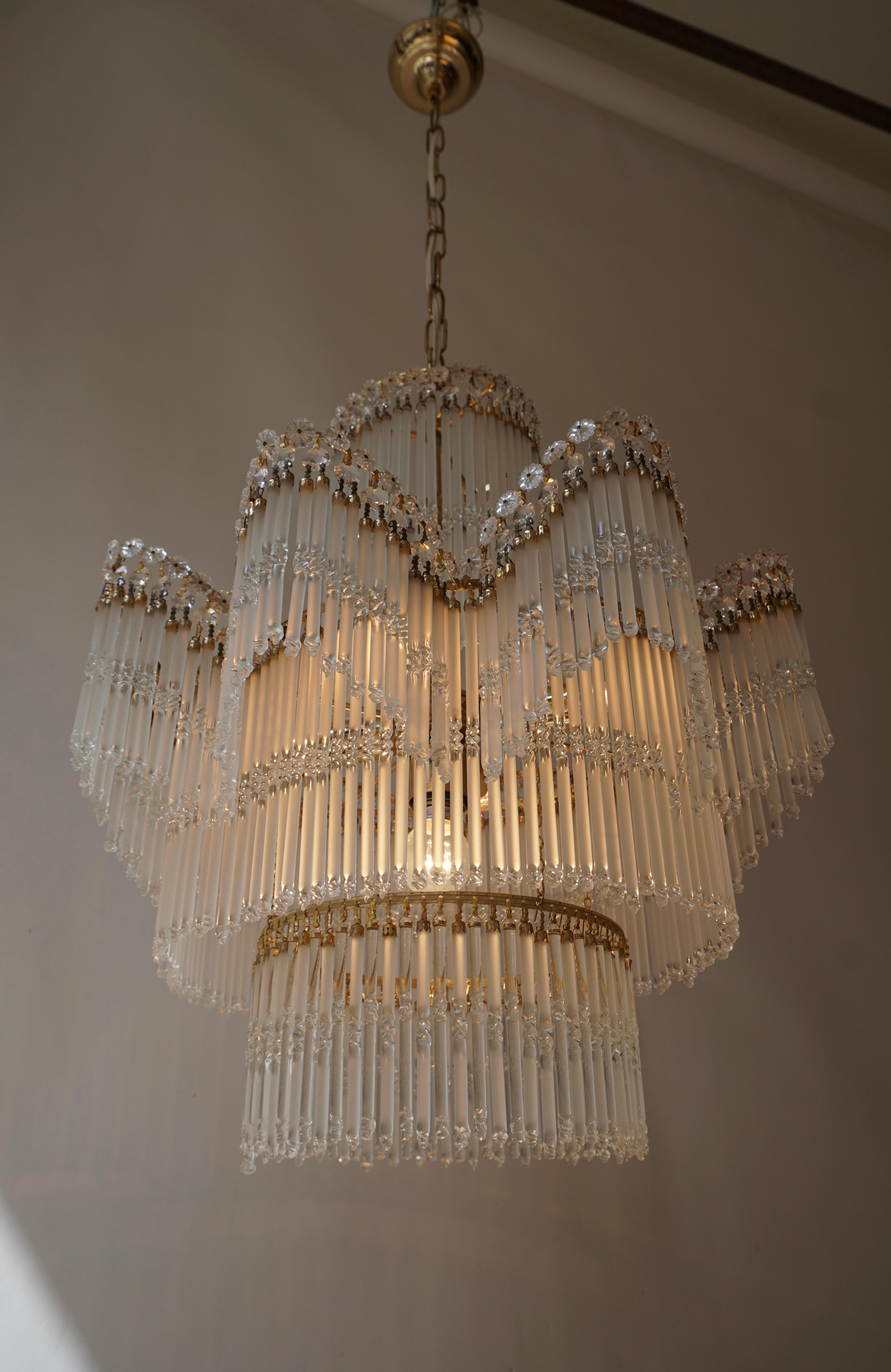 Italian Chandelier in Glass and Brass For Sale 4