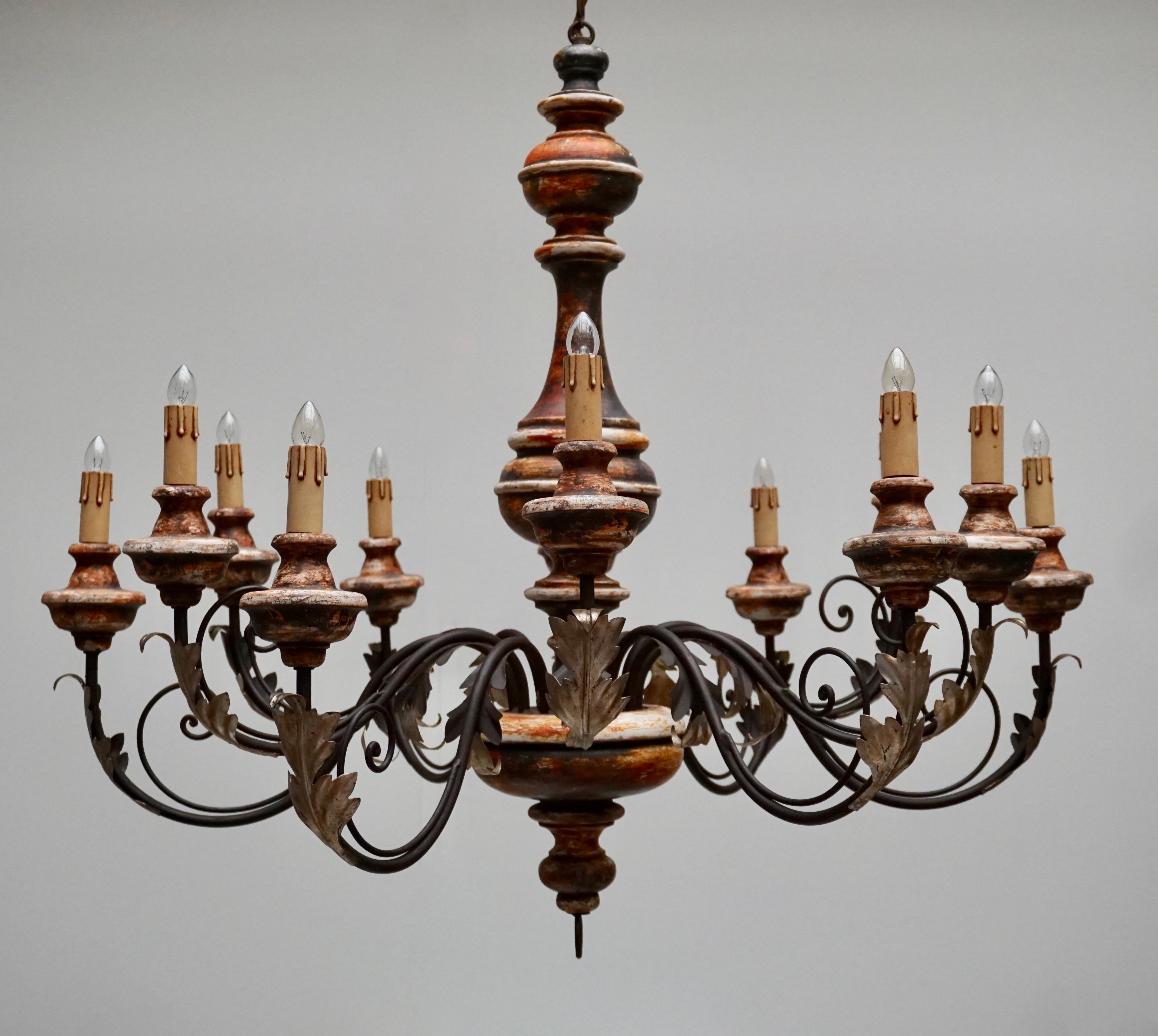 Italian Chandelier in Painted Wood 1