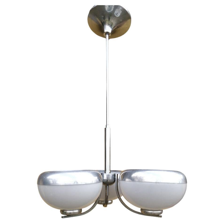 Italian chandelier in whait glass by Harvey Guzzini  For Sale