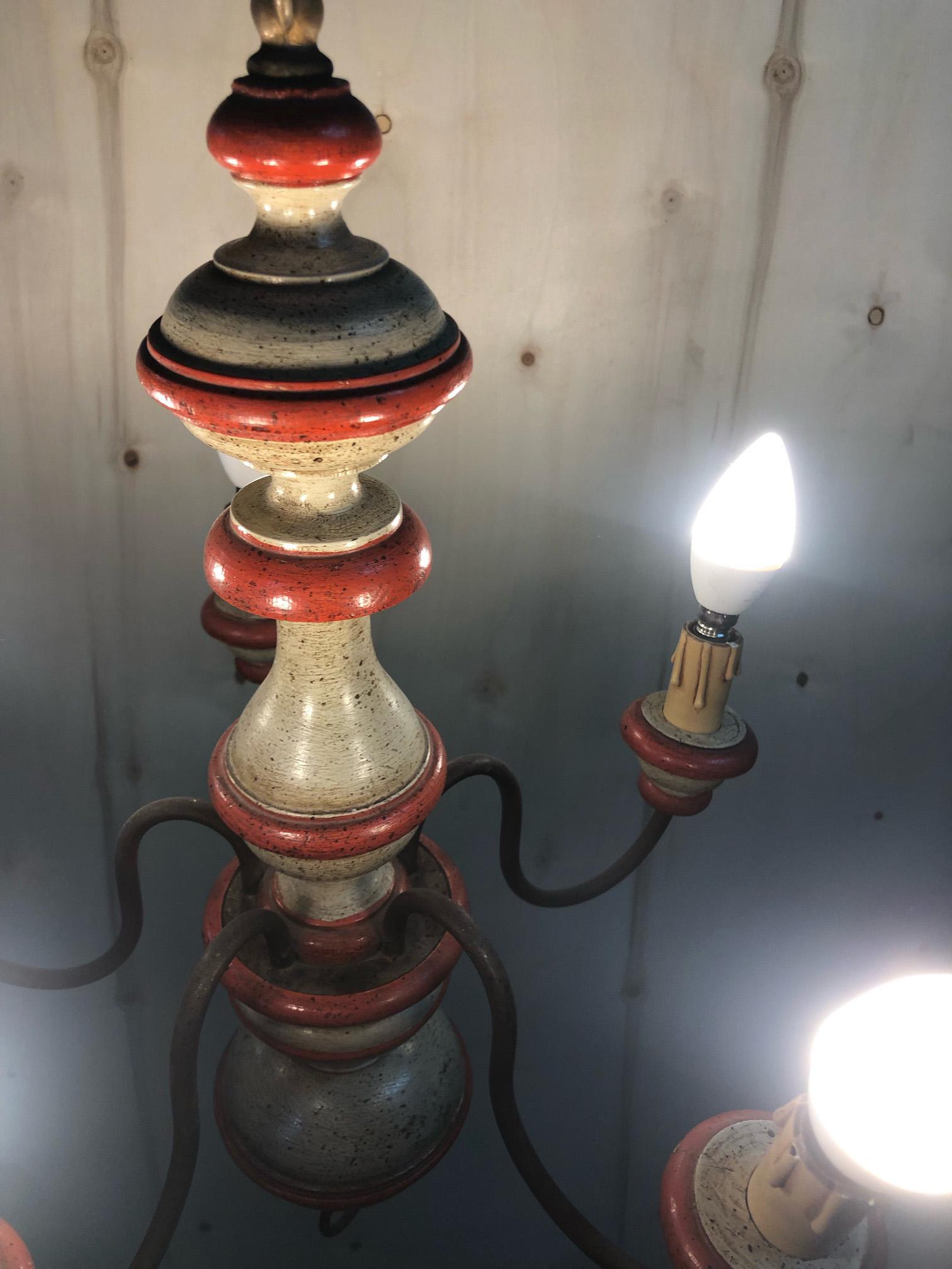 20th Century Italian Chandelier in Wood with Five Lights with Two-Tone Coloring For Sale