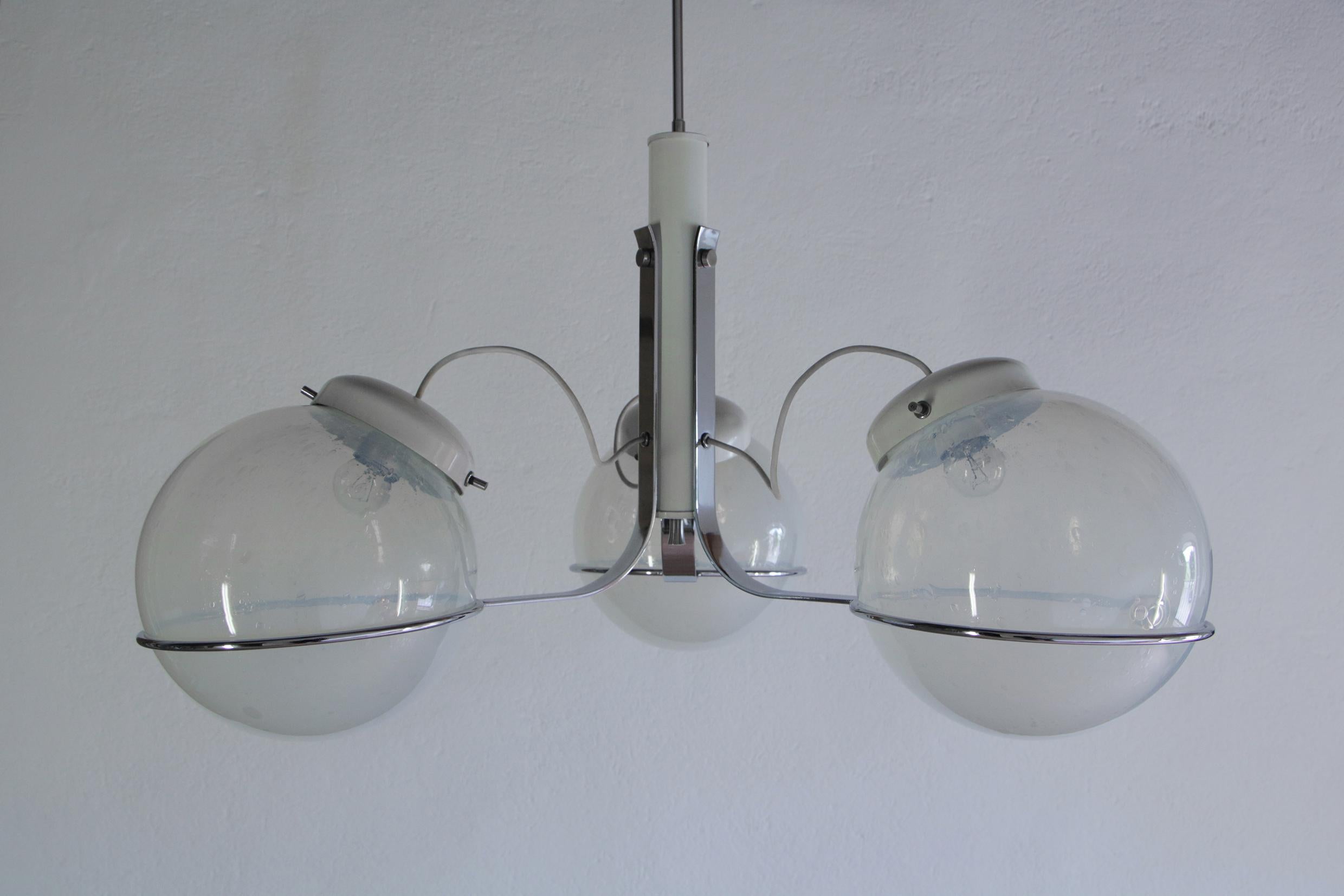 Italienische italienische Kronleuchter-Hängelampe aus Muranoglas, Gino Sarfatti zugeschrieben, 1970er Jahre (Ende des 20. Jahrhunderts) im Angebot