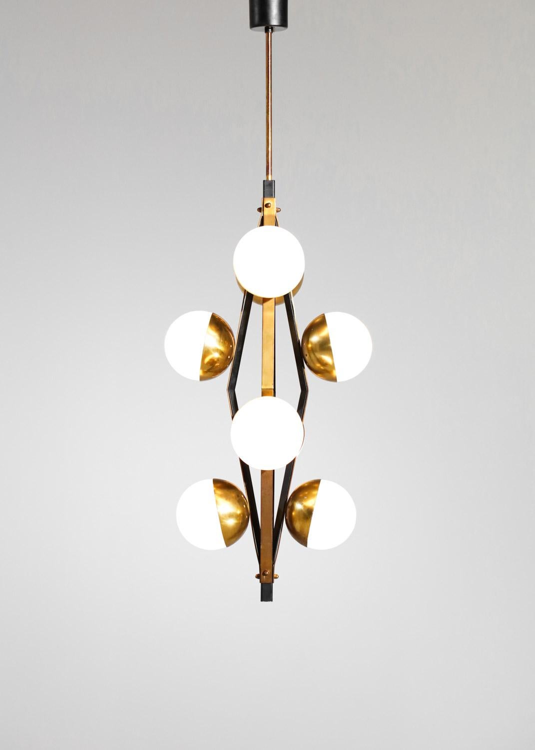Italian chandelier Stilnovo 8 globes in original opaline from 60's  For Sale 3