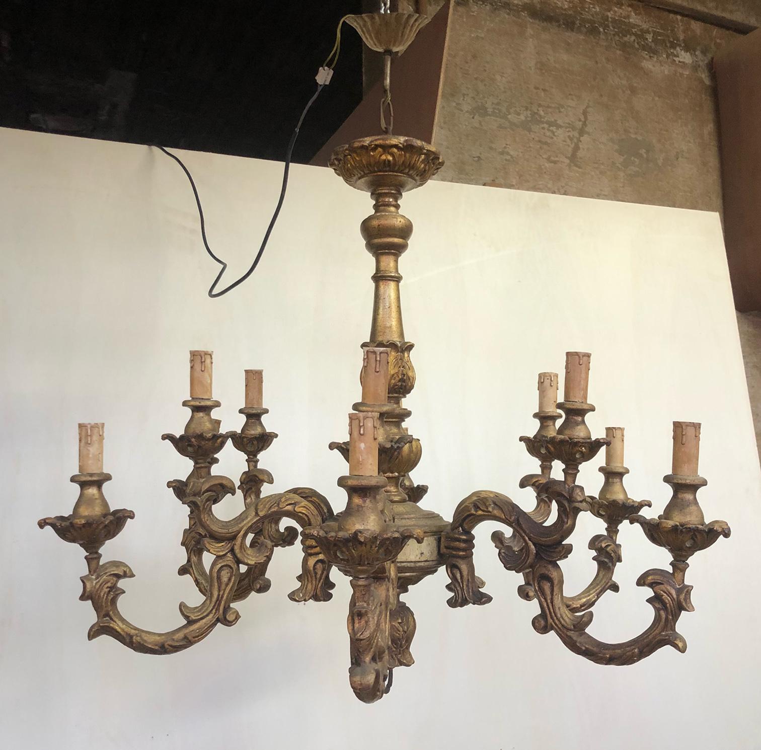Italian Chandelier with 12 Lights Gold Wood 8