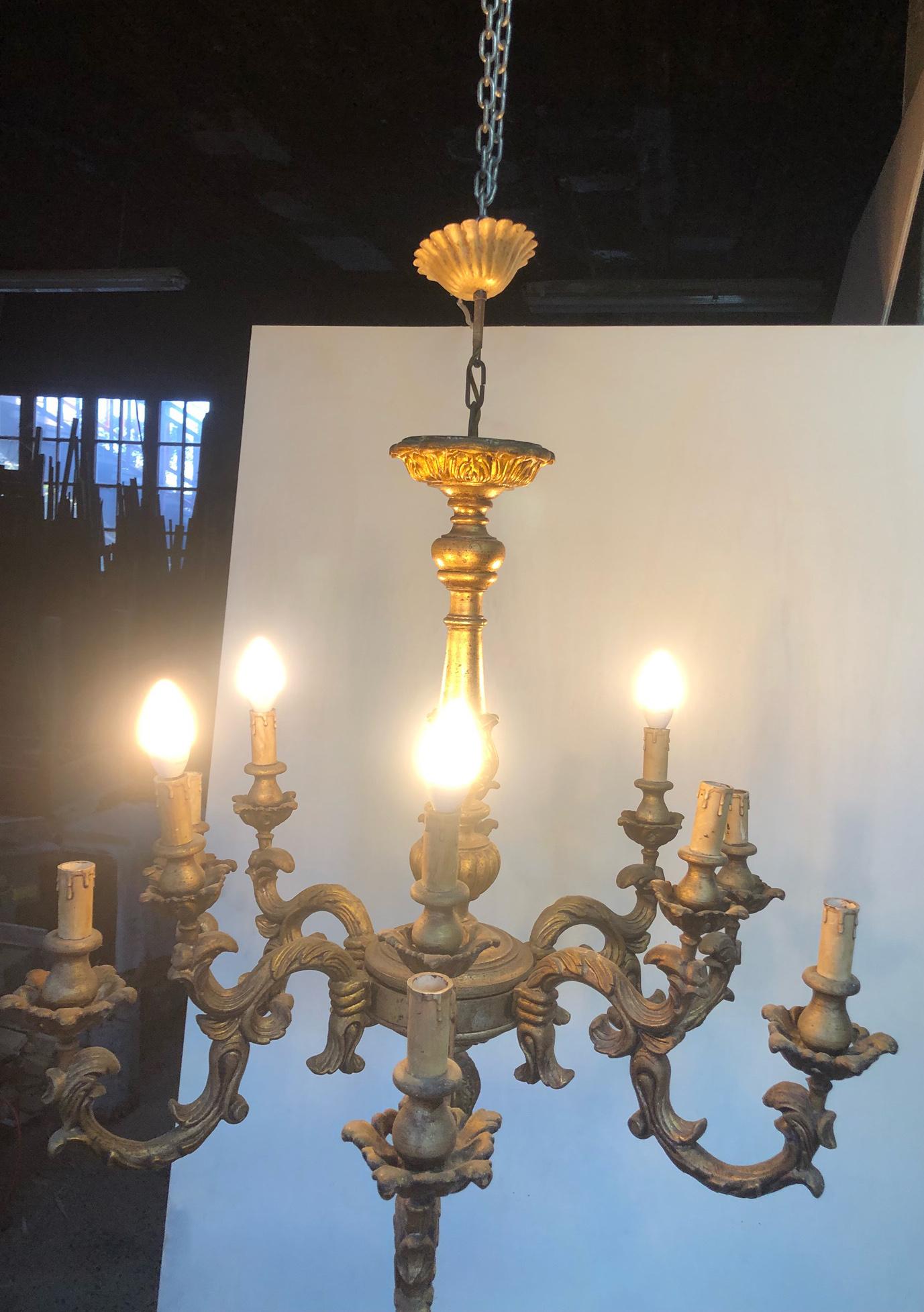 Italian Chandelier with 12 Lights Gold Wood 1