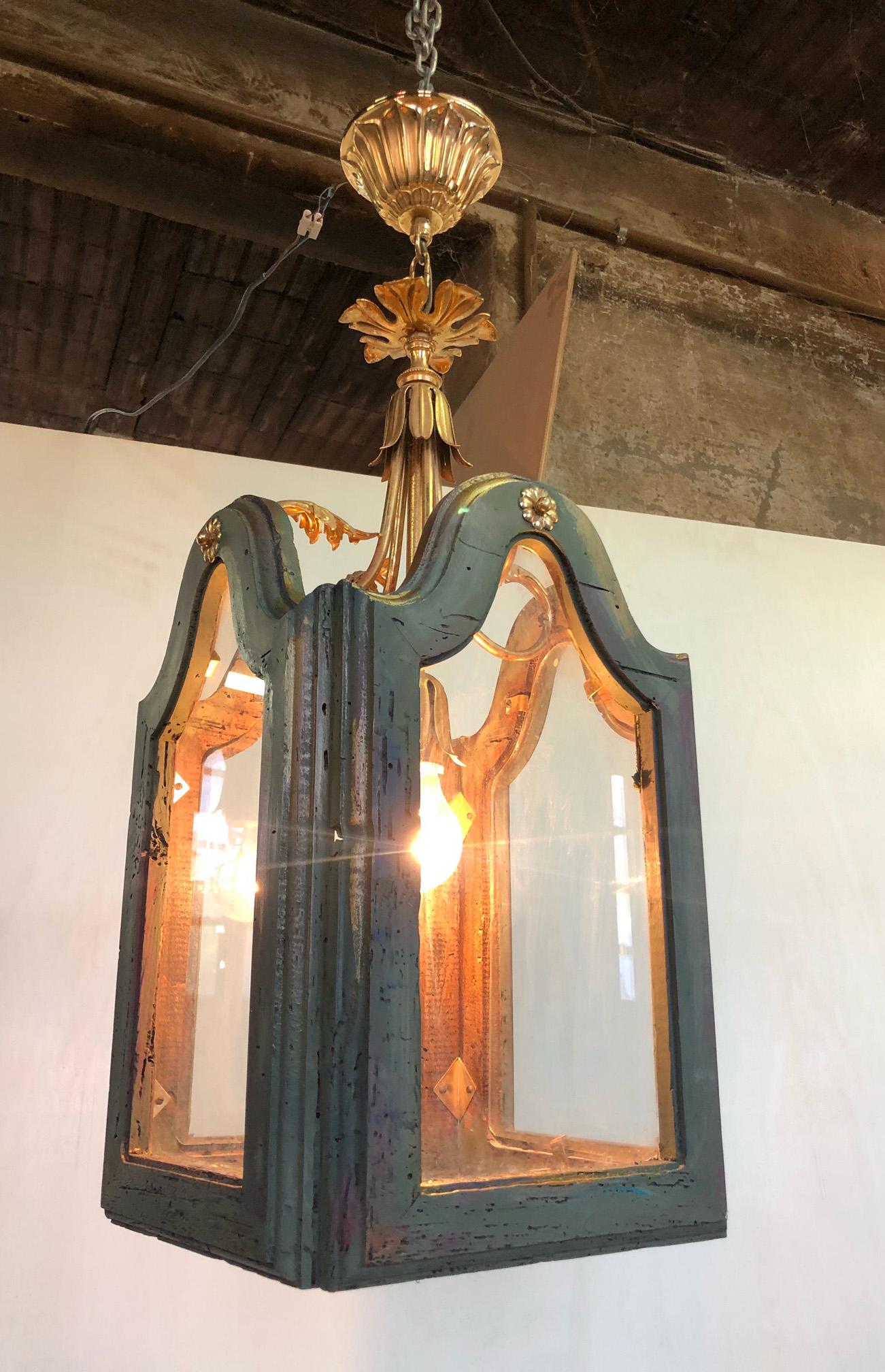 Italian Chandelier with One Lights in Gold Color Wood and Glass In Good Condition In Buggiano, IT