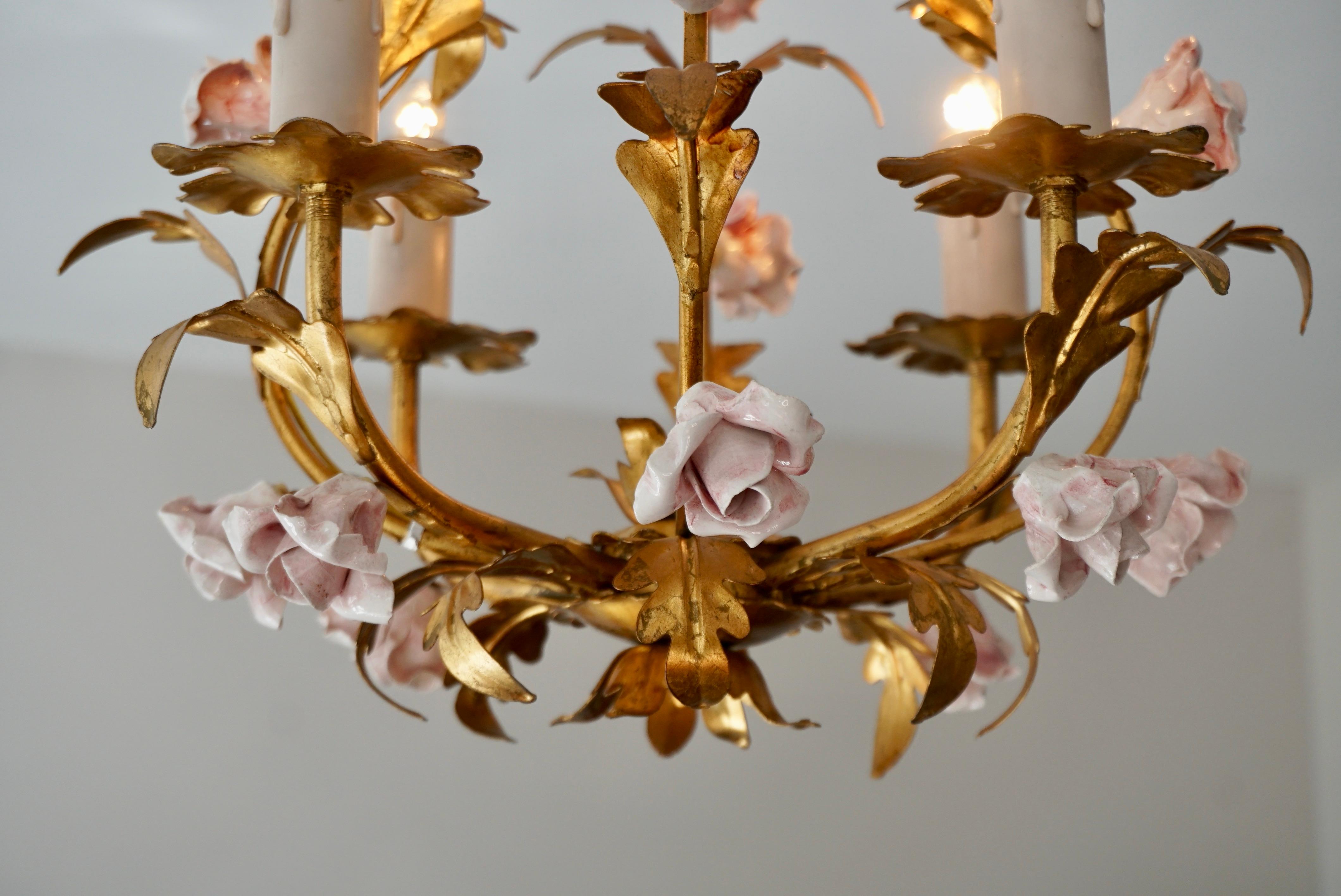 Five Italian Chandelier with Porcelain Flower Roses In Good Condition For Sale In Antwerp, BE