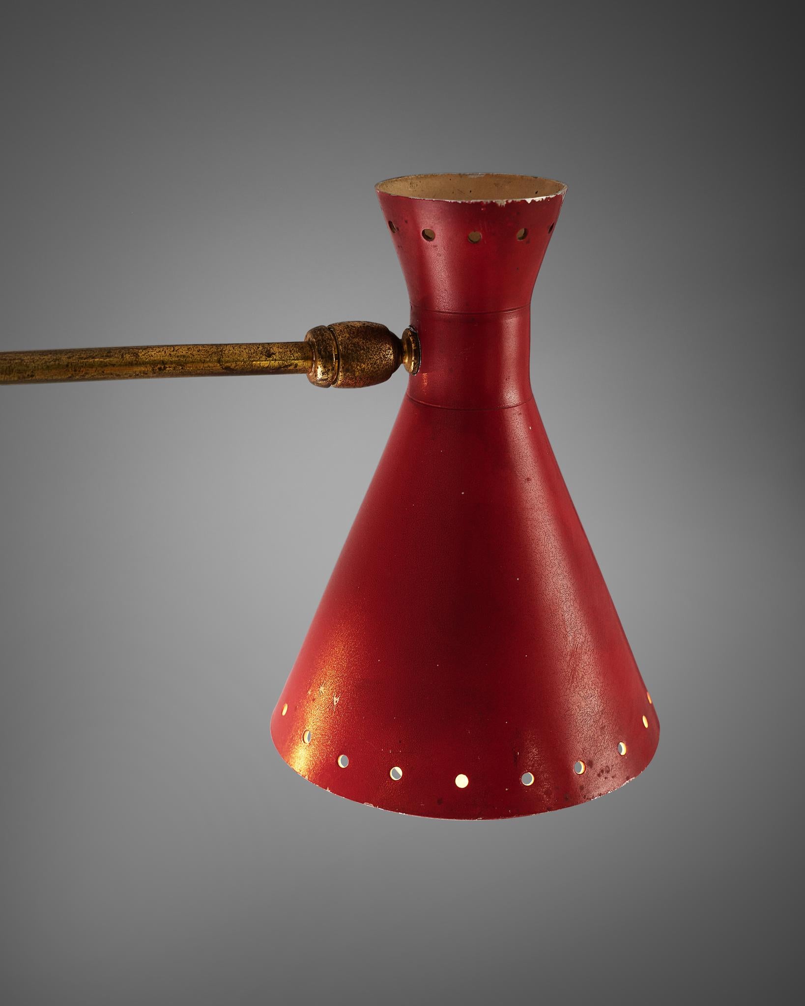 Mid-Century moderno Lampadario italiano con sei paralumi colorati patinati in vendita