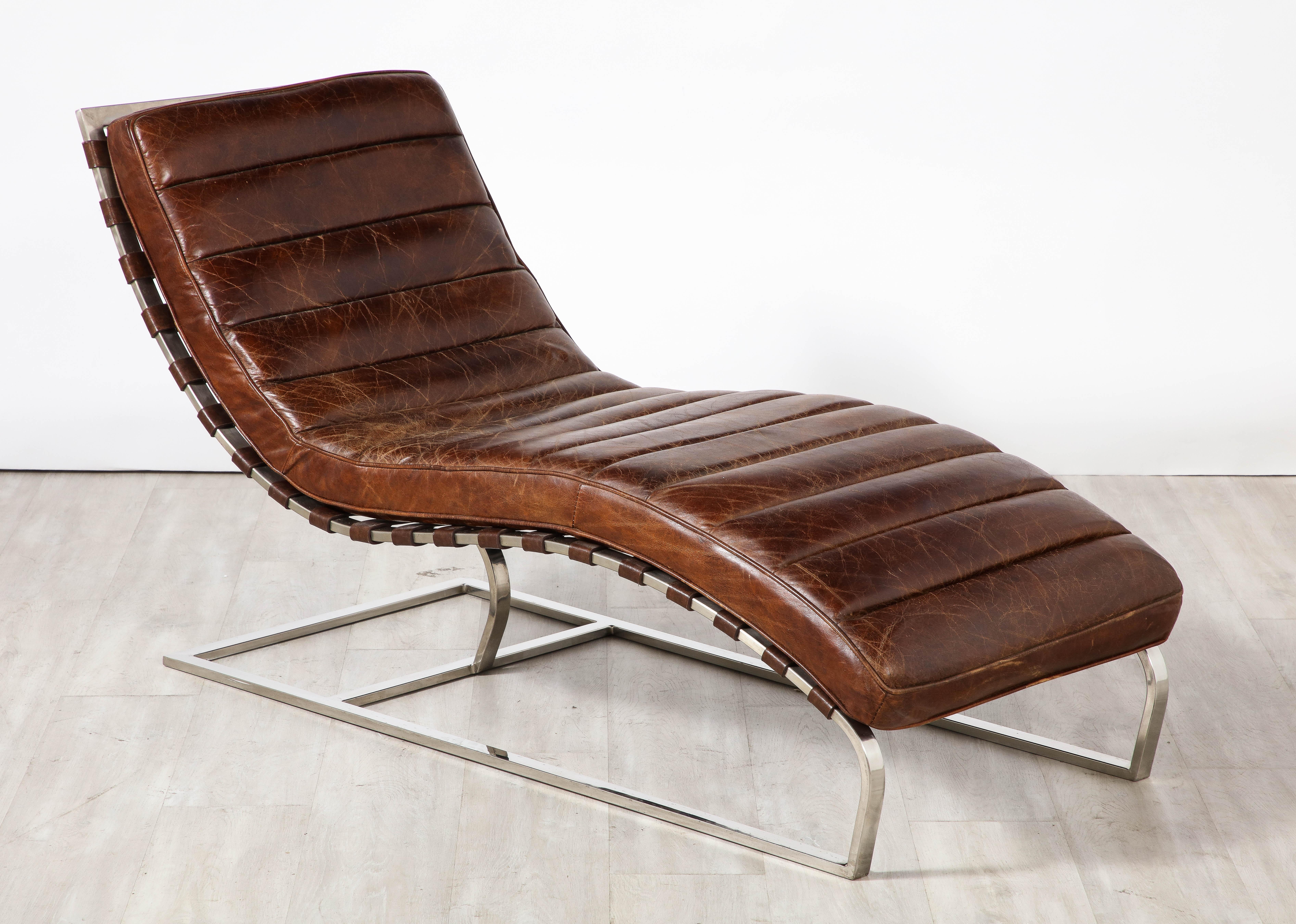 Italian Channeled Leather and Chrome Chaise Longue, 1970 For Sale 5