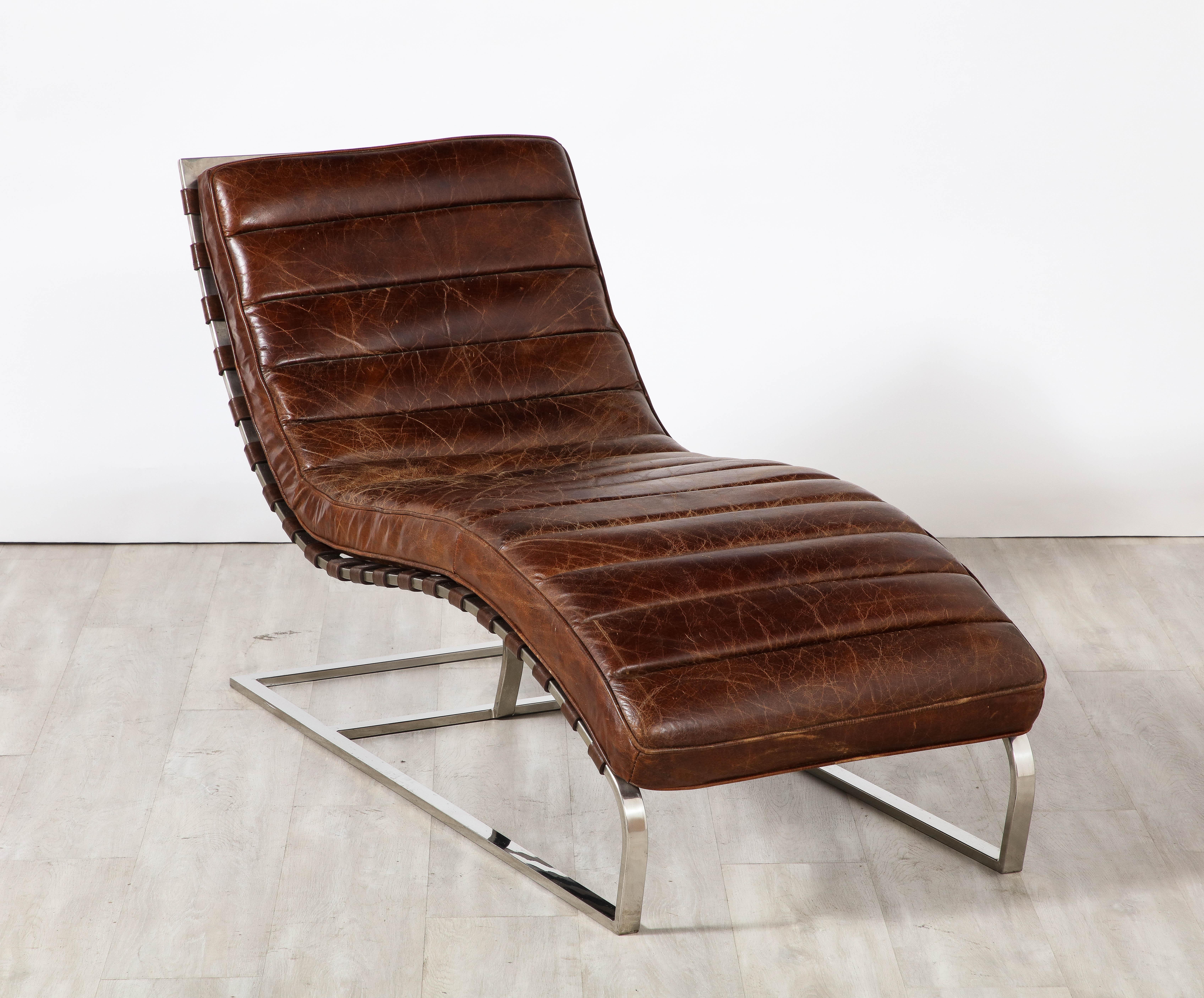 Italian Channeled Leather and Chrome Chaise Longue, 1970 For Sale 6