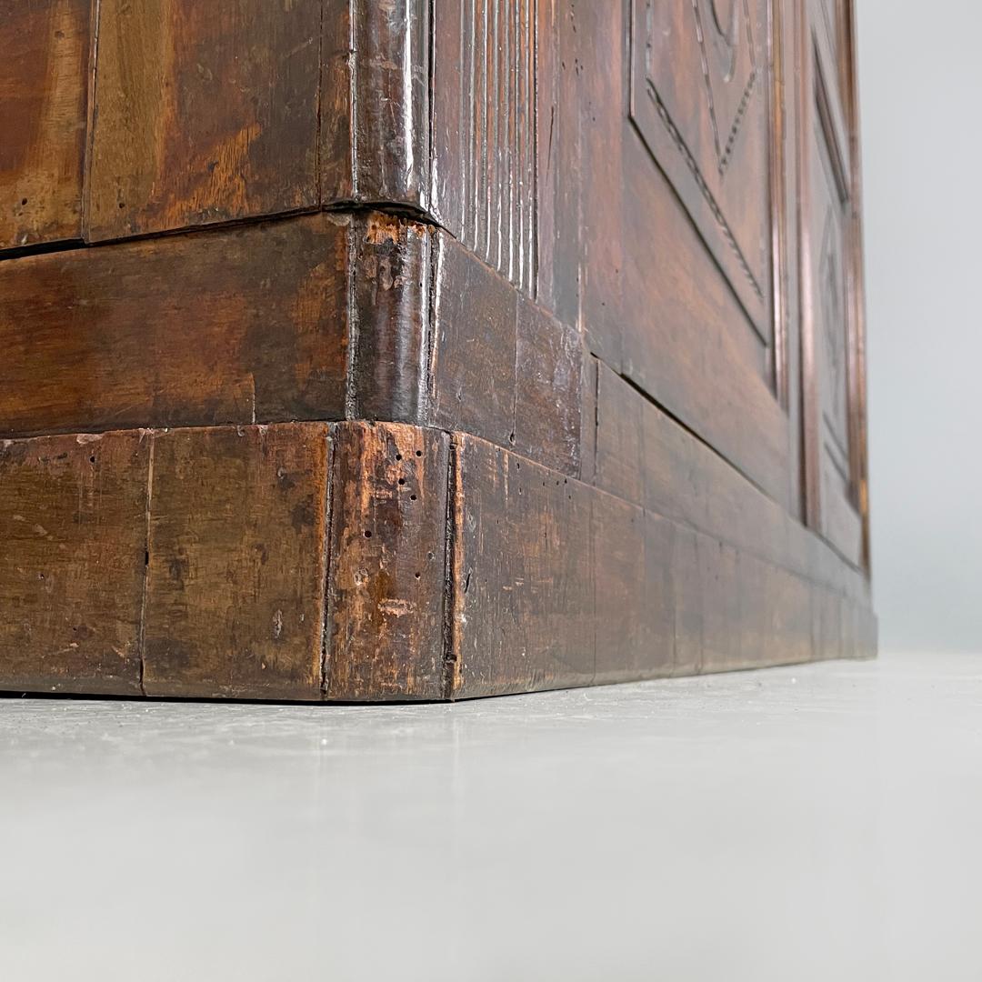 Italian Charles X style two-door wooden wardrobe with decorations, early 1800s For Sale 14