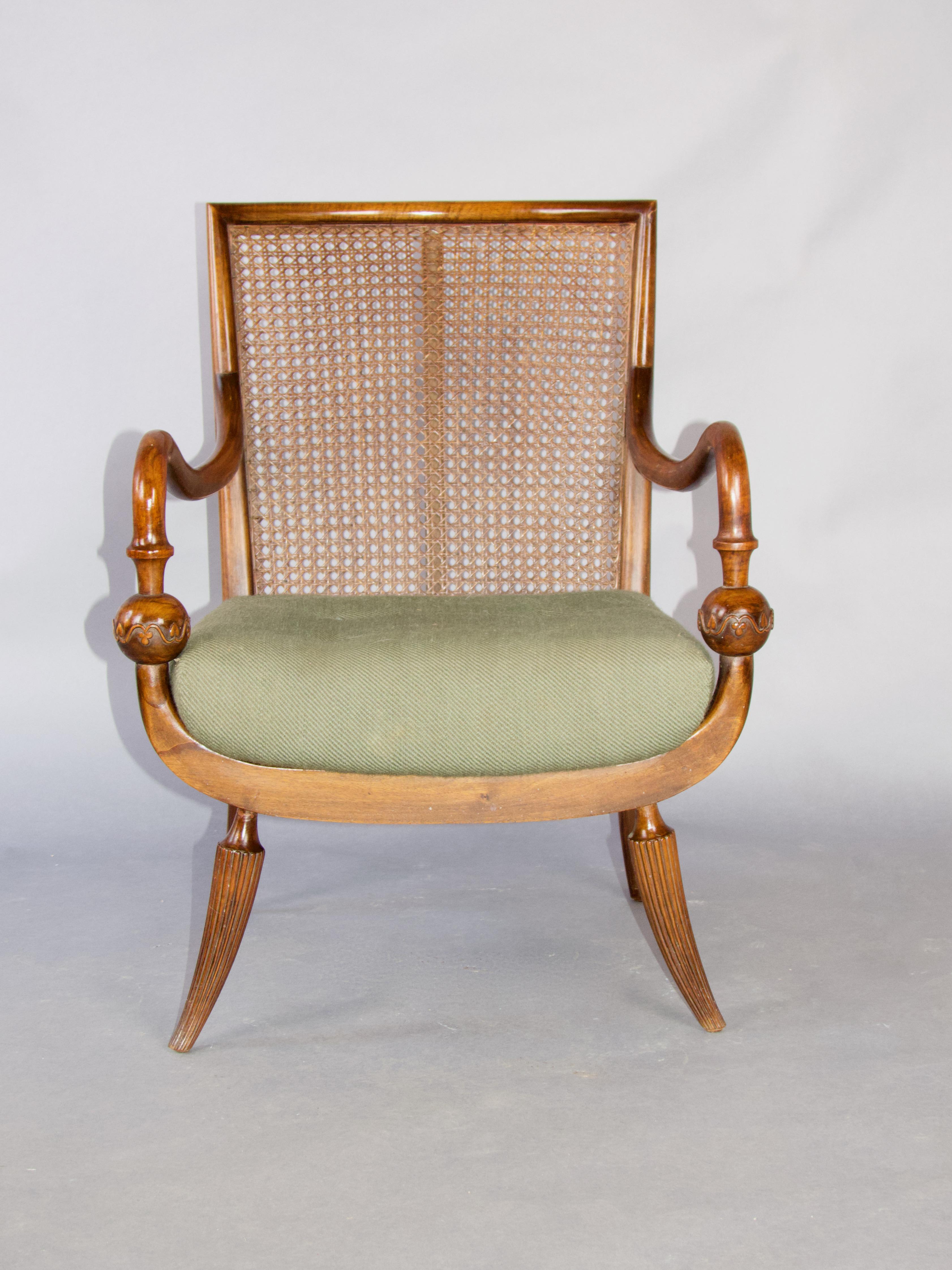 Fauteuil de charme italien en tissu et Wood Wood 