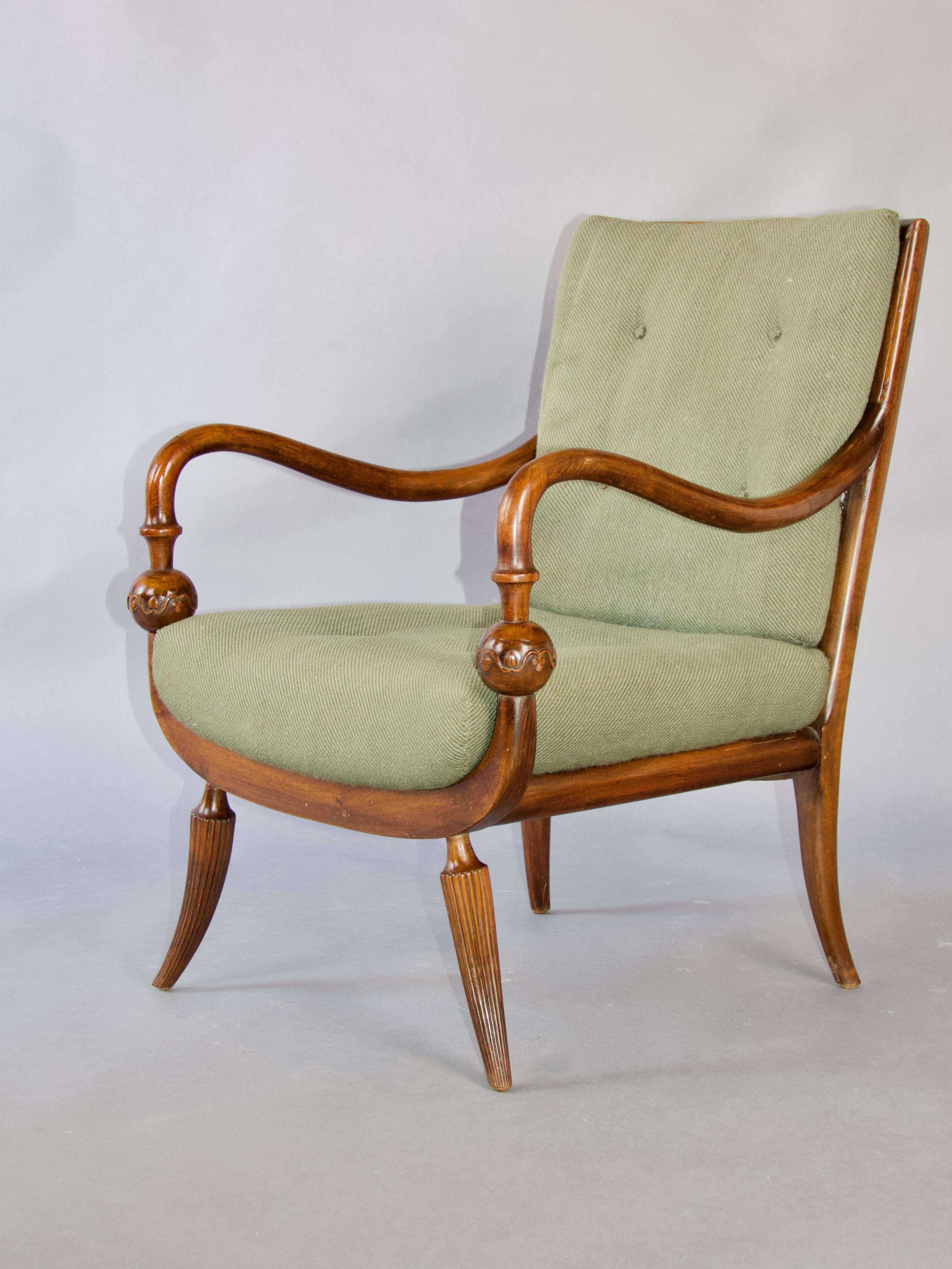 Fauteuil de charme italien en tissu et Wood Wood Bon état à grand Lancy, CH