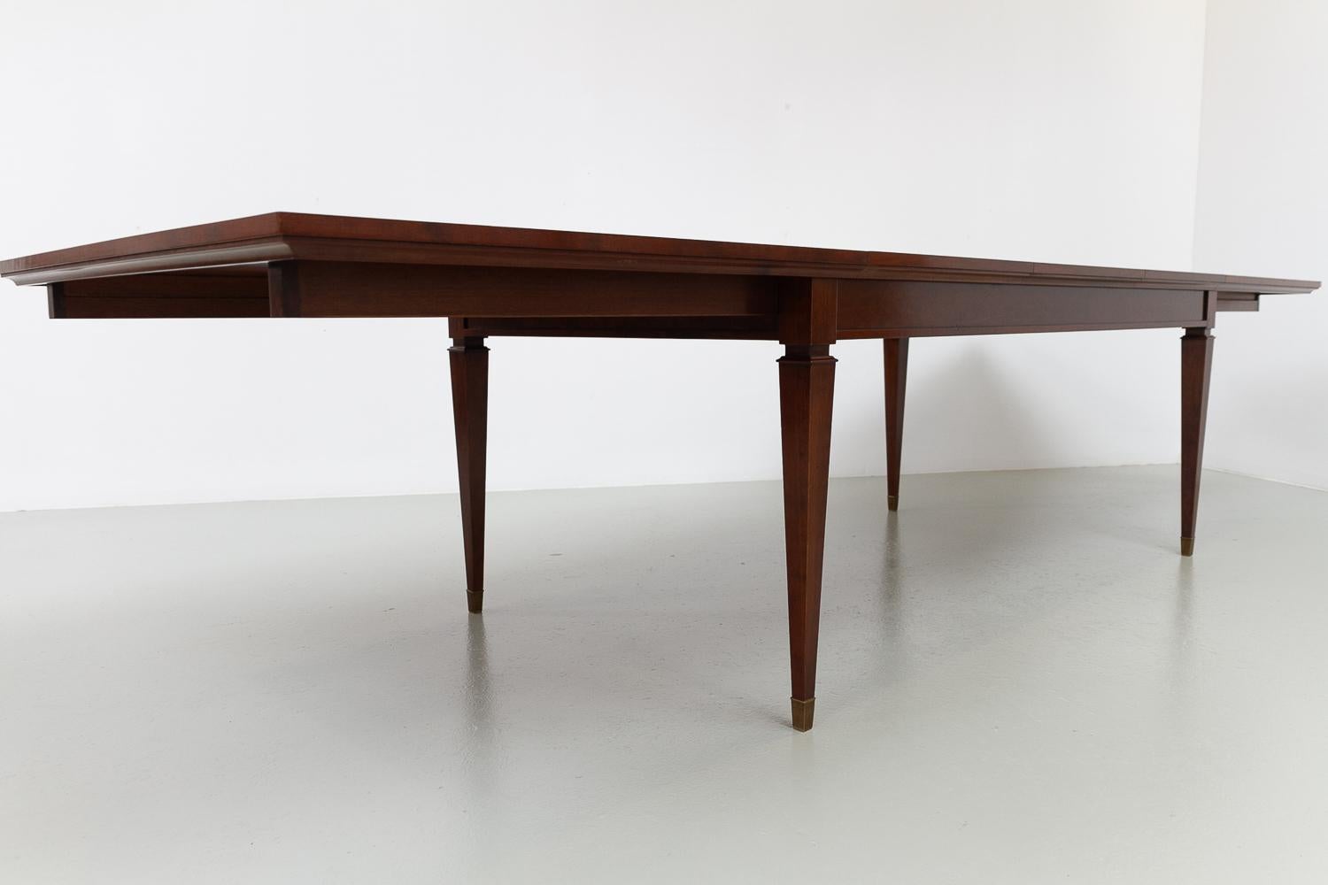 Italian Cherry Extendable Dining Table by Annibale Colombo, late 20th Century. 9