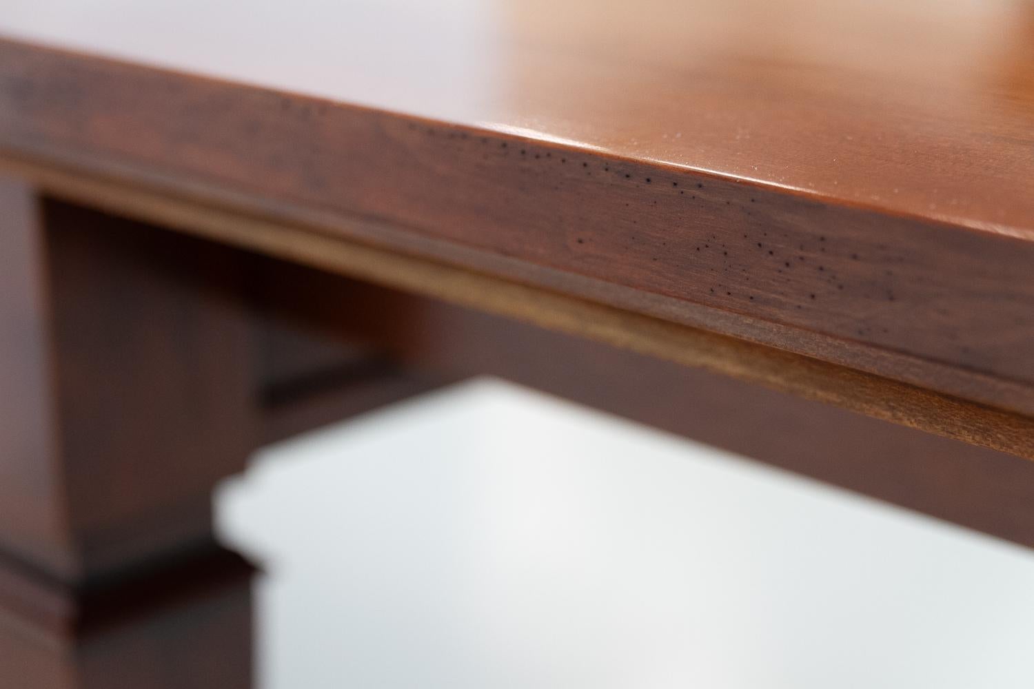 Italian Cherry Extendable Dining Table by Annibale Colombo, late 20th Century. 10
