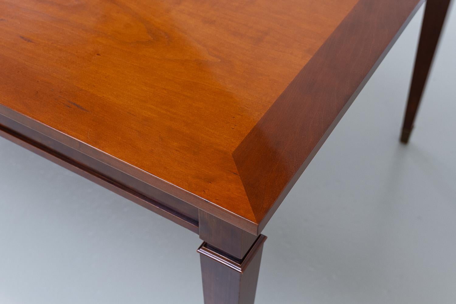 Italian Cherry Extendable Dining Table by Annibale Colombo, late 20th Century. 11
