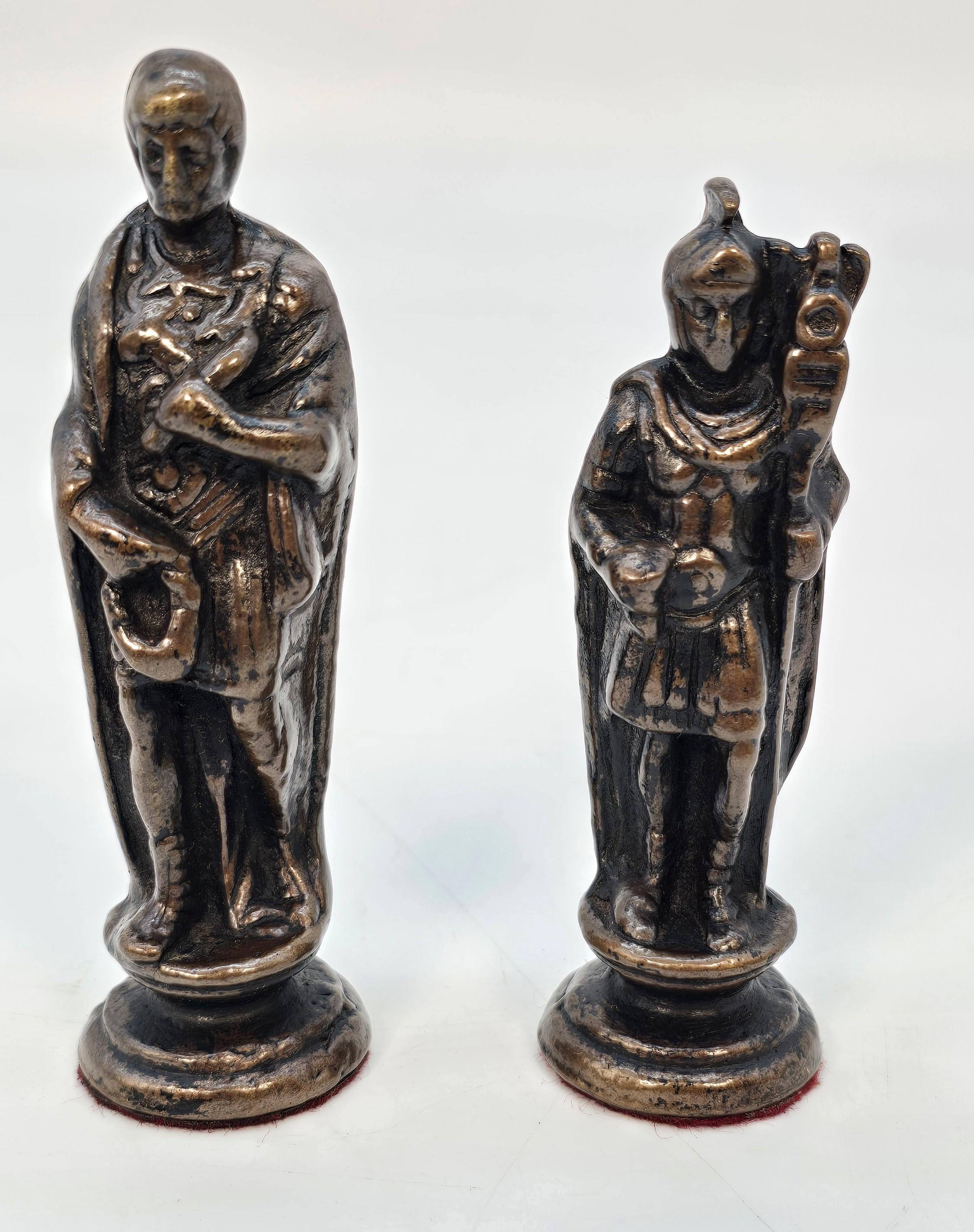 Scacchiera italiana - vassoio reversibile con pezzi di scacchi in bronzo, Sorrento Ware in vendita 4