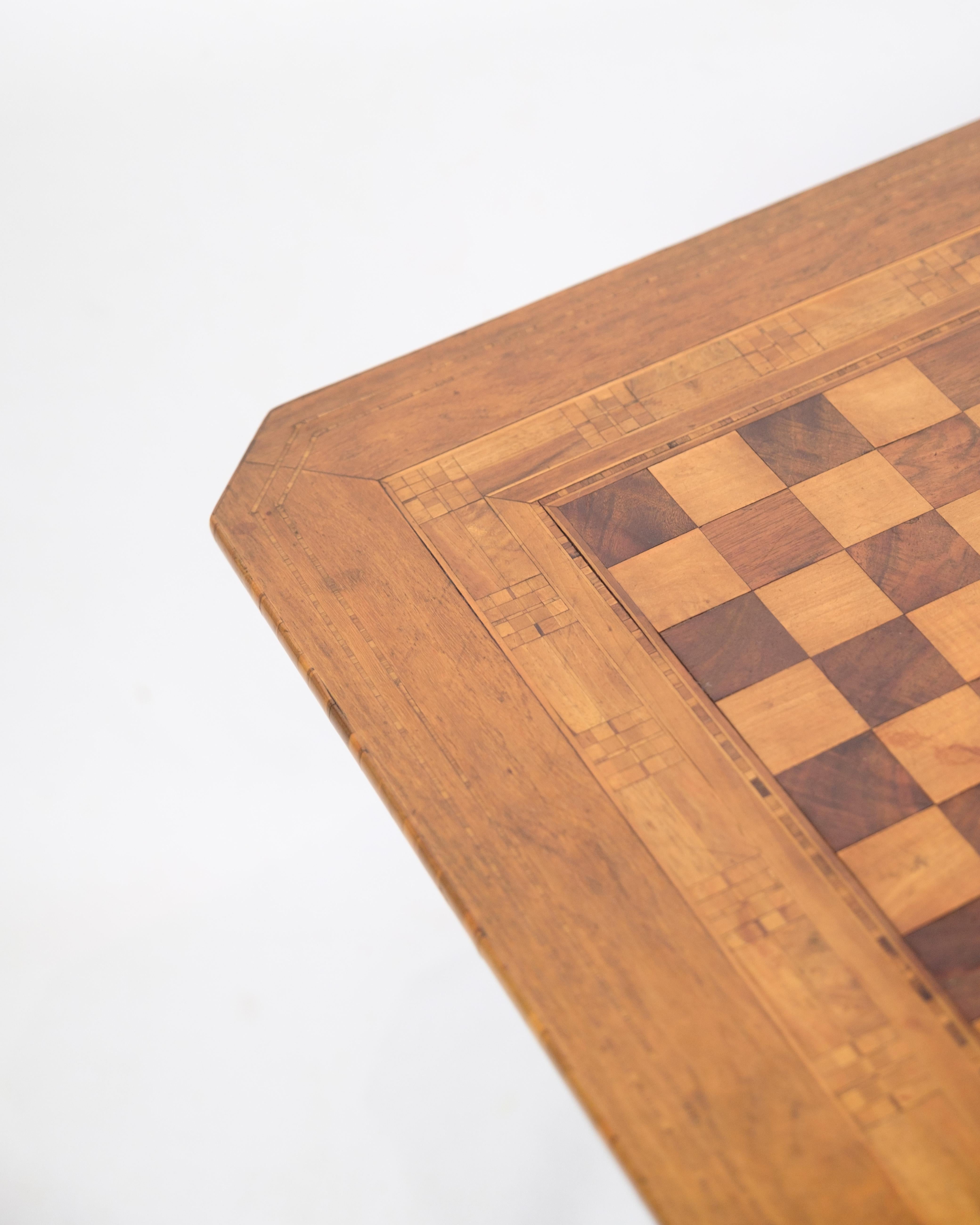   Italian Chessboard Made from Fruitwood From 1860s For Sale 2