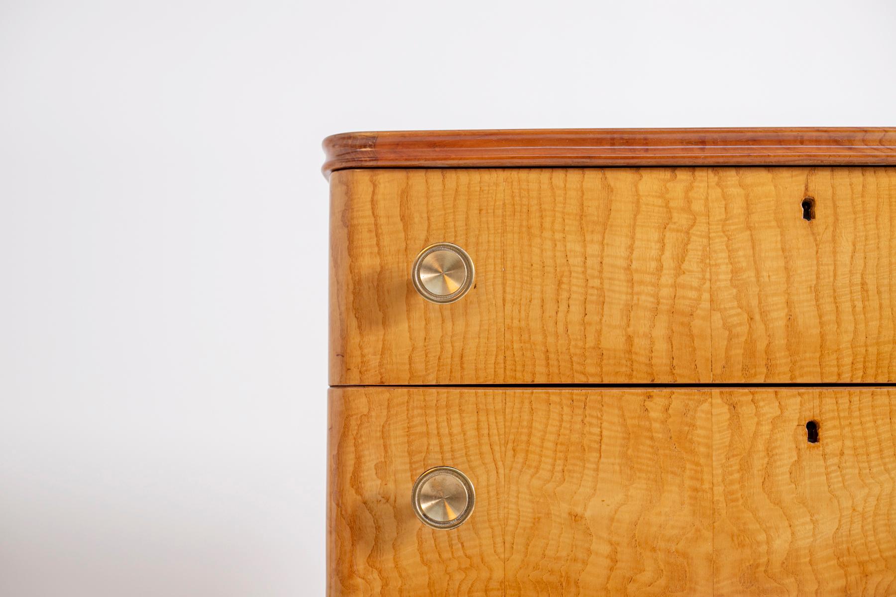 Italian Chest of Drawers by Paolo Buffa with Cornocopies, 1950s In Good Condition In Milano, IT