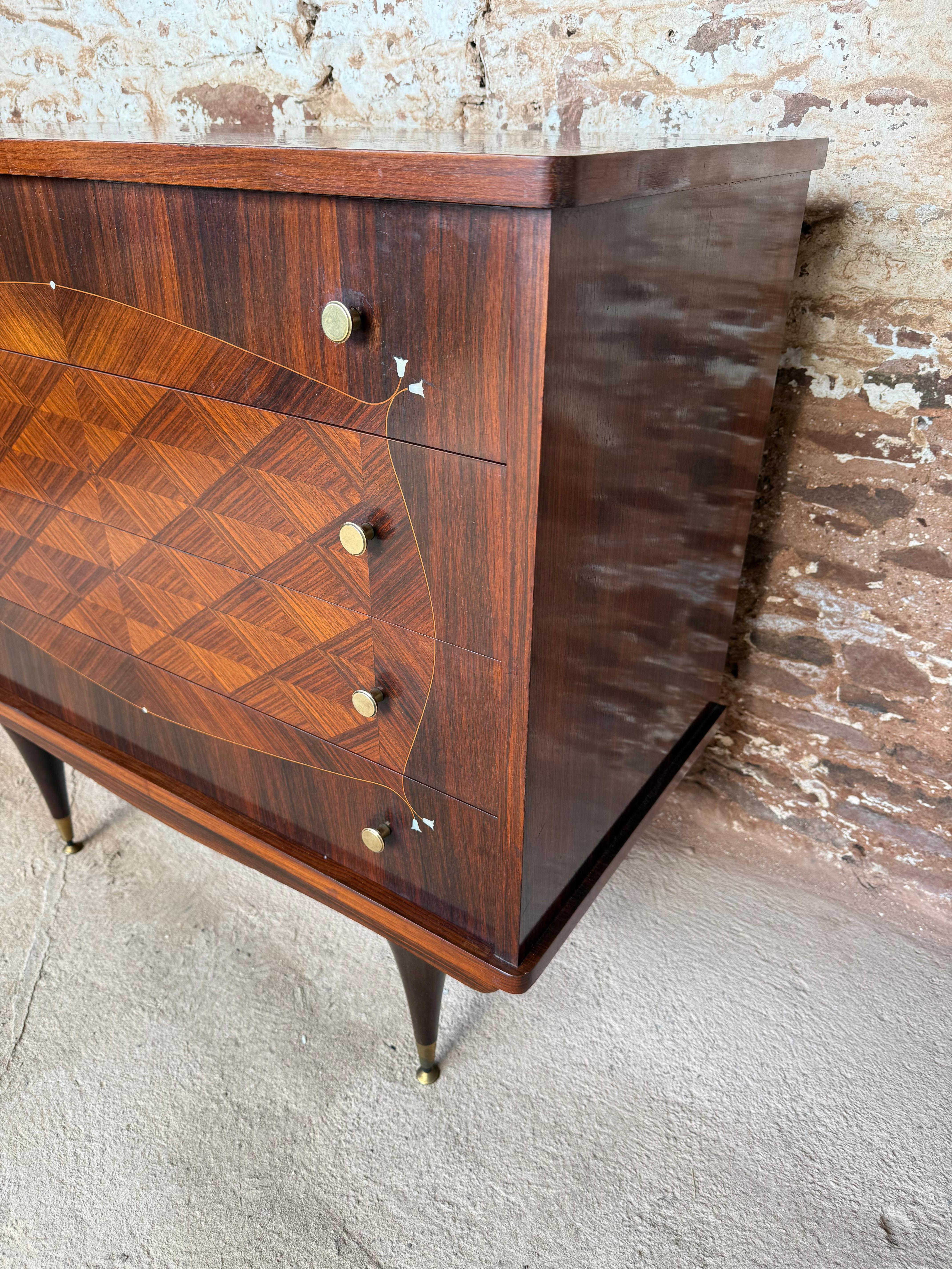 Mid-Century Modern Italian chest of drawers / commode , mid century For Sale