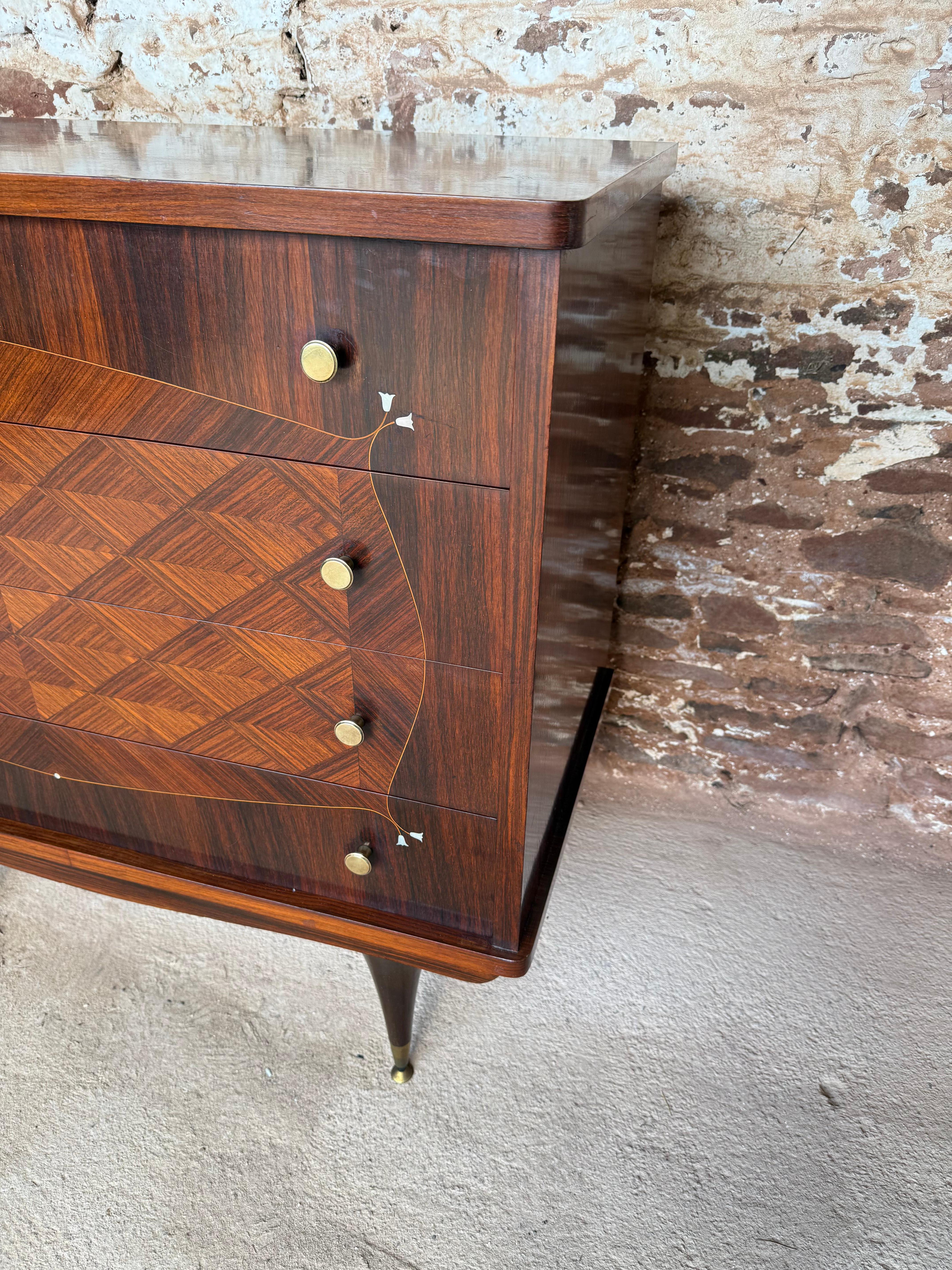 Italian chest of drawers / commode , mid century In Good Condition For Sale In Budleigh Salterton, GB