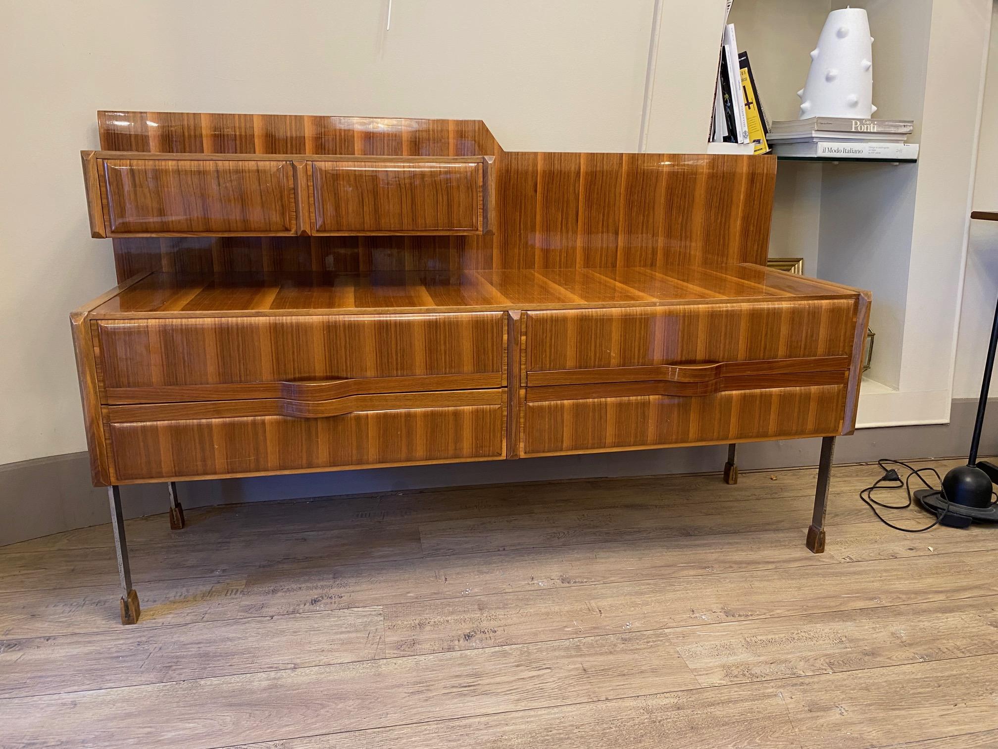Mid-Century Modern Italian chest of drawers, design, 1960 For Sale